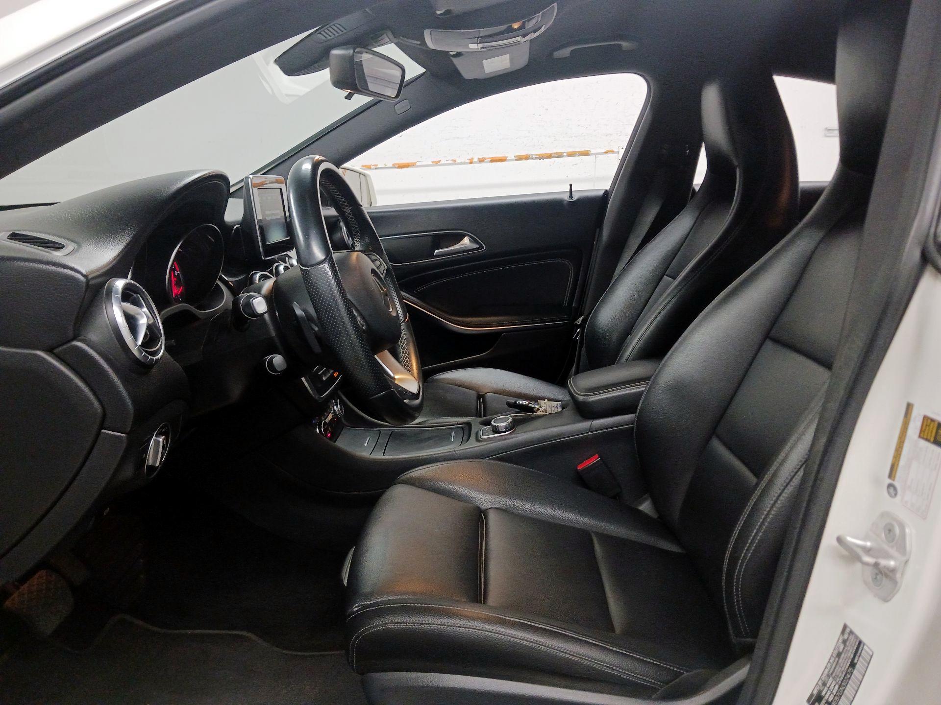 Thumbnail: 2016 Mercedes-Benz CLA - 11