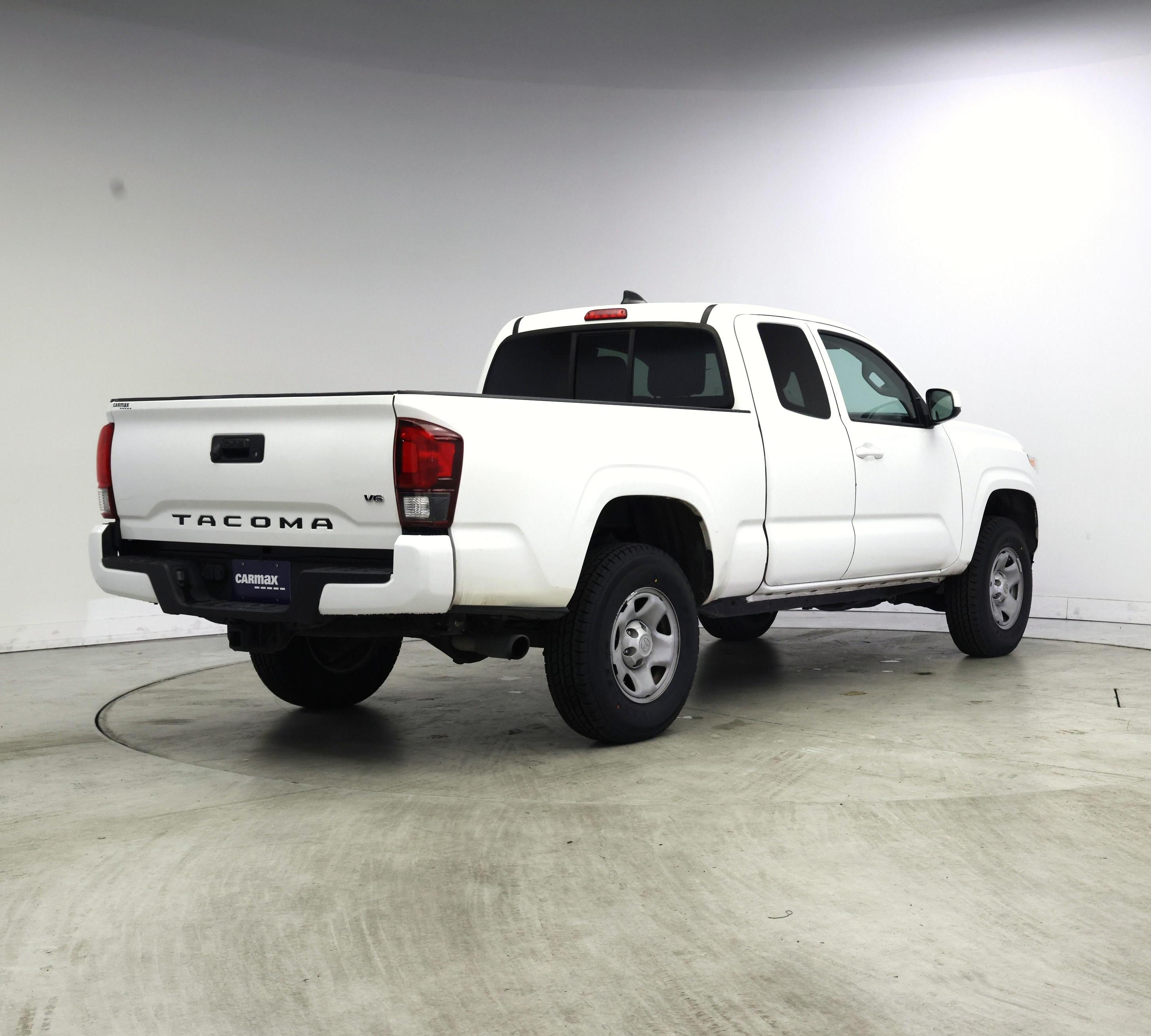 Thumbnail: 2023 Toyota Tacoma - 8