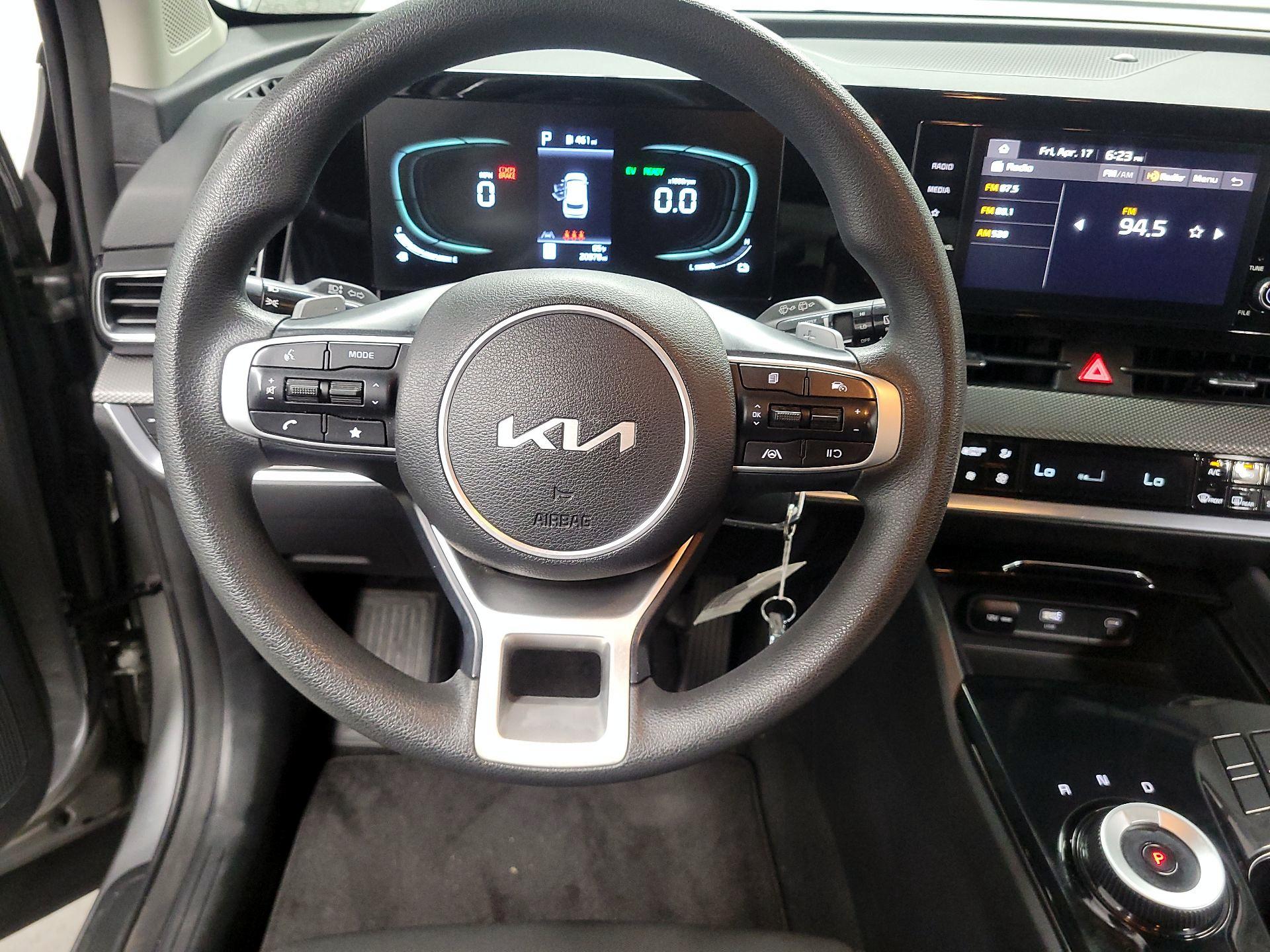 Thumbnail: 2023 Kia Sportage - 10