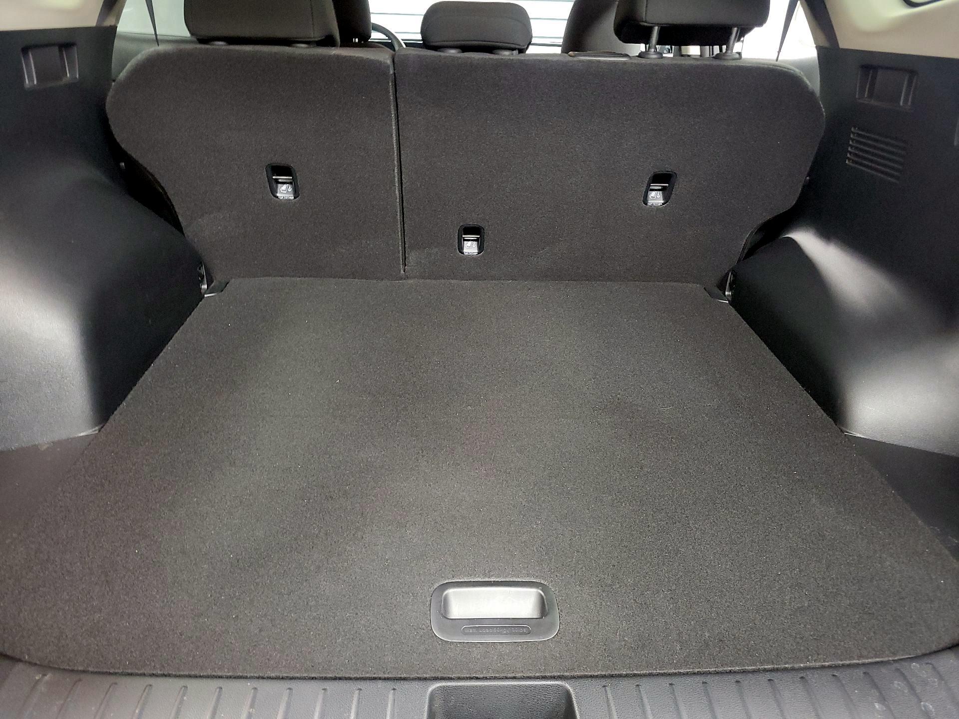 Thumbnail: 2023 Kia Sportage - 17