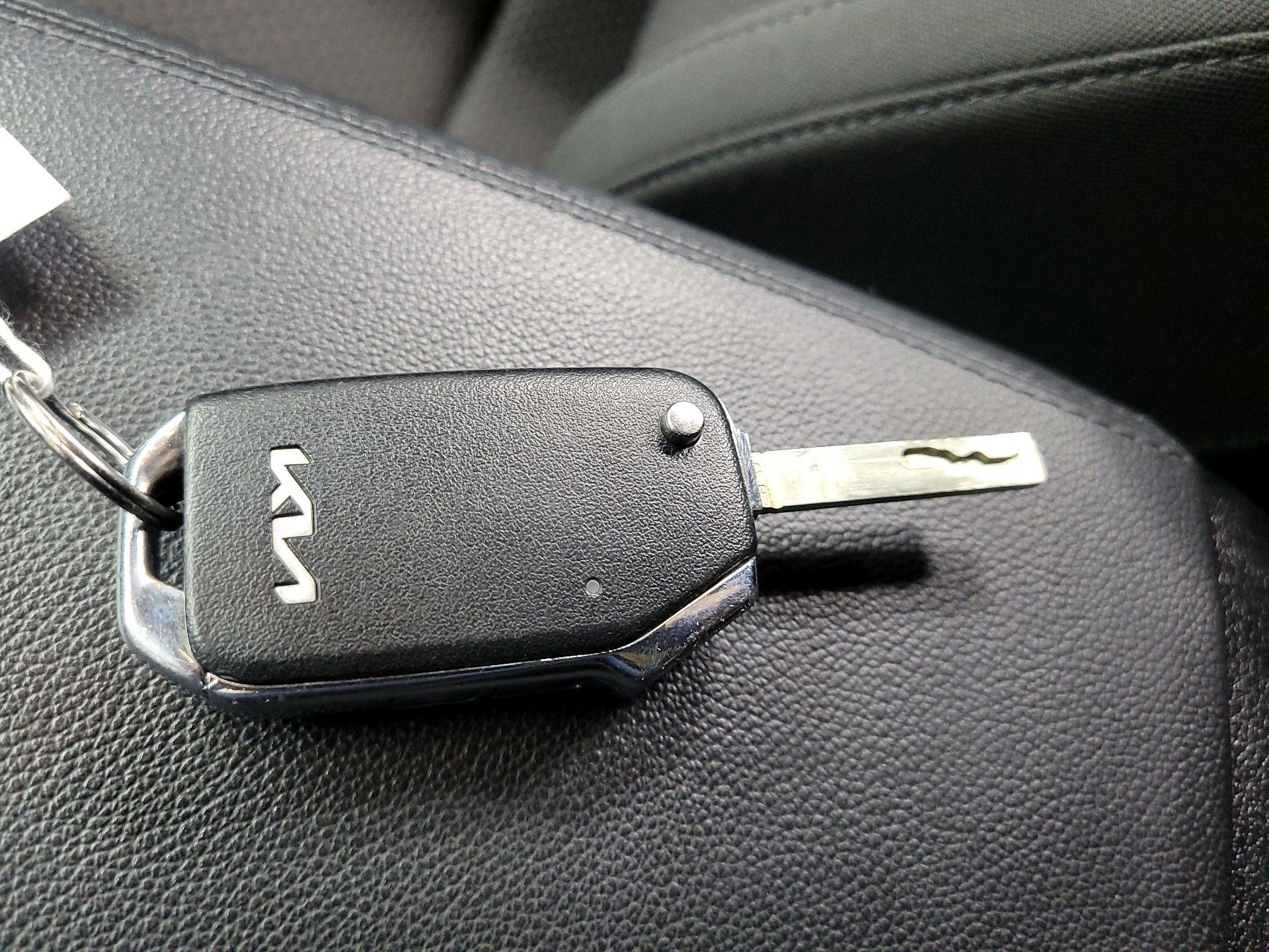 Thumbnail: 2023 Kia Sportage - 19