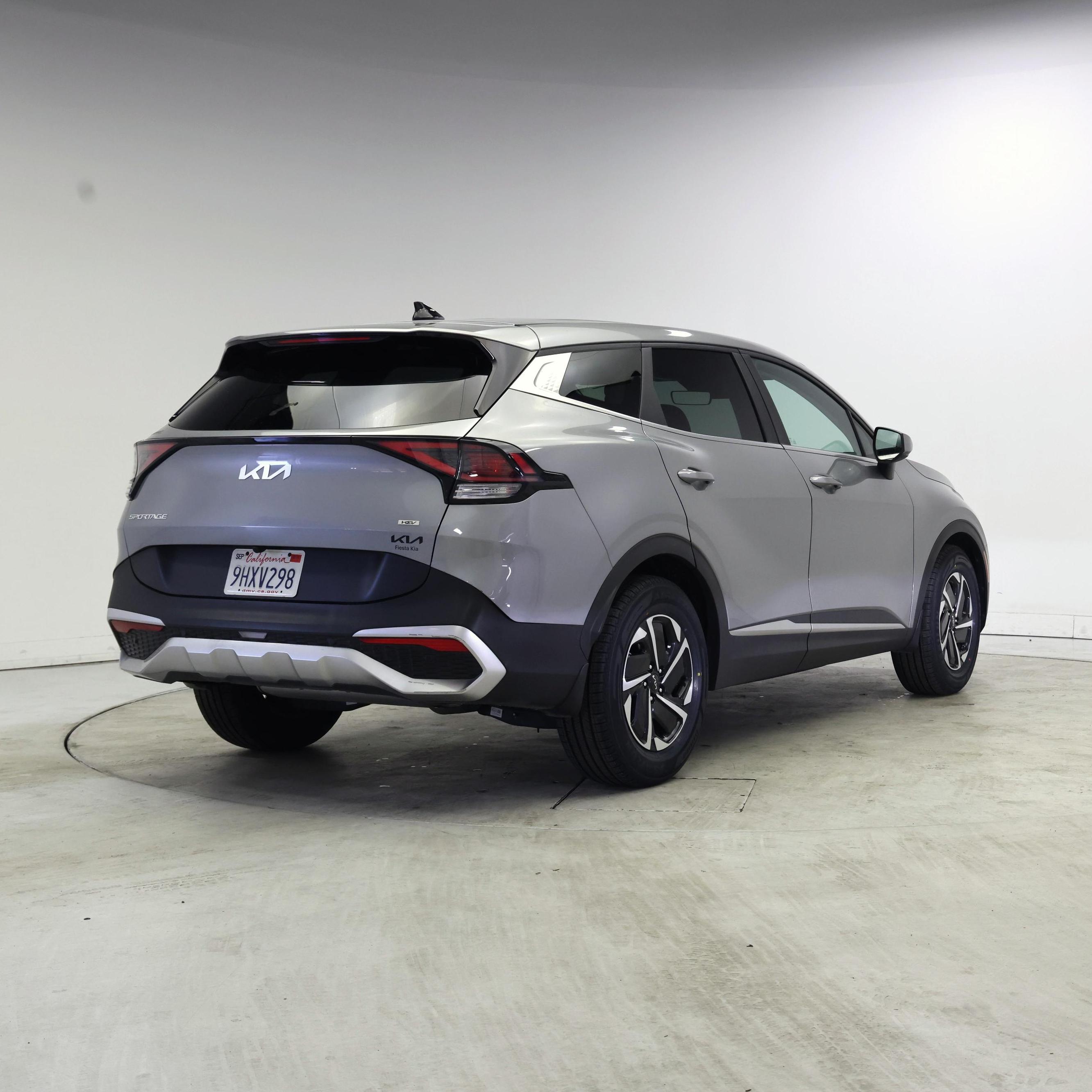 Thumbnail: 2023 Kia Sportage - 8