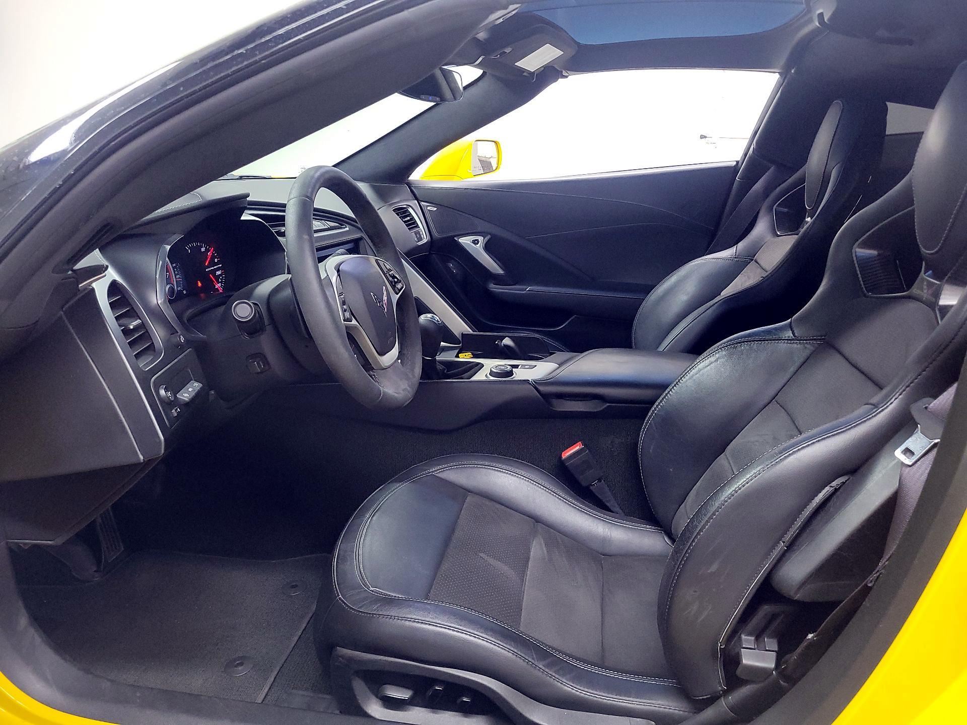 Thumbnail: 2015 Chevrolet Corvette - 11