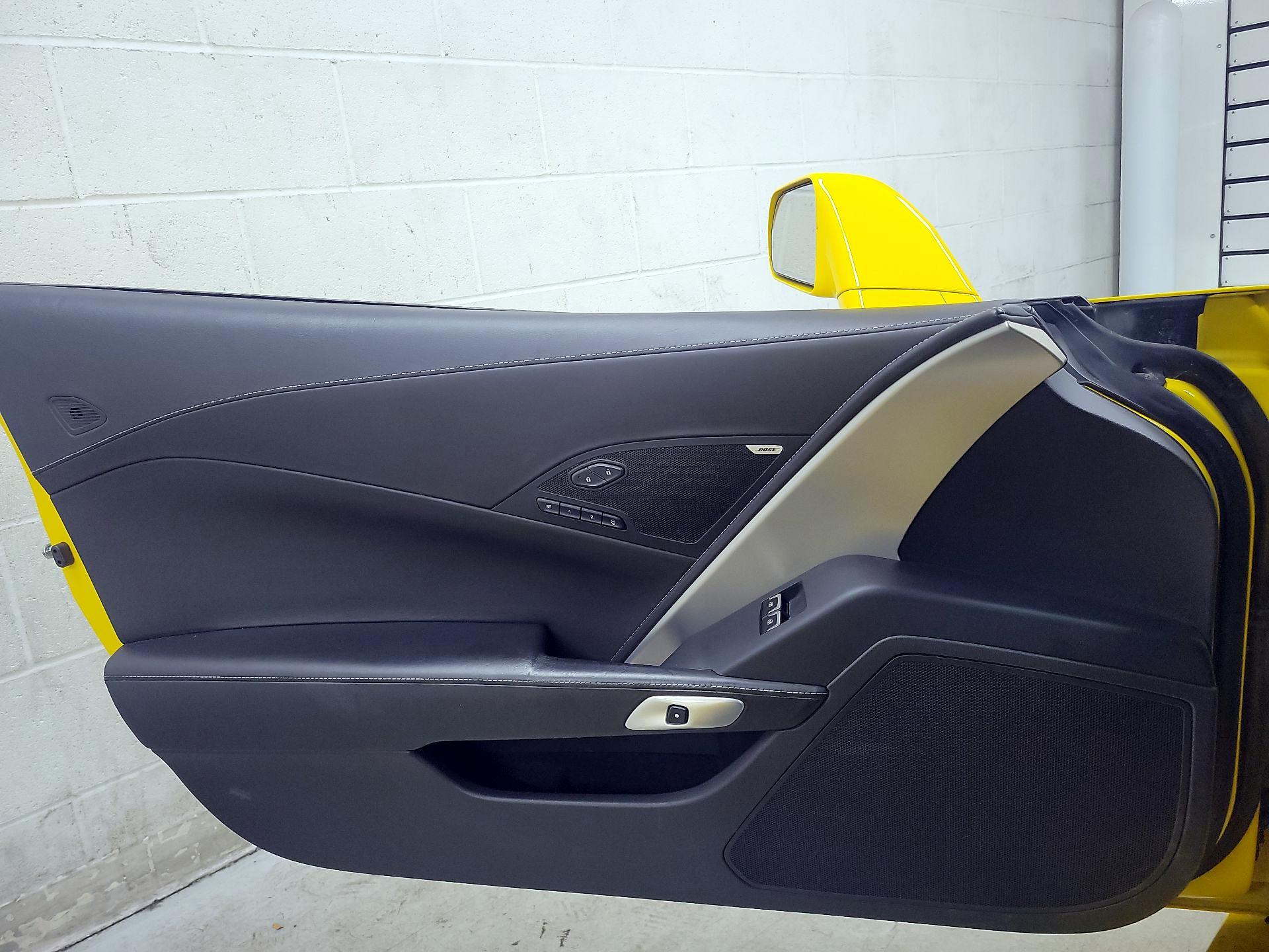 Thumbnail: 2015 Chevrolet Corvette - 12