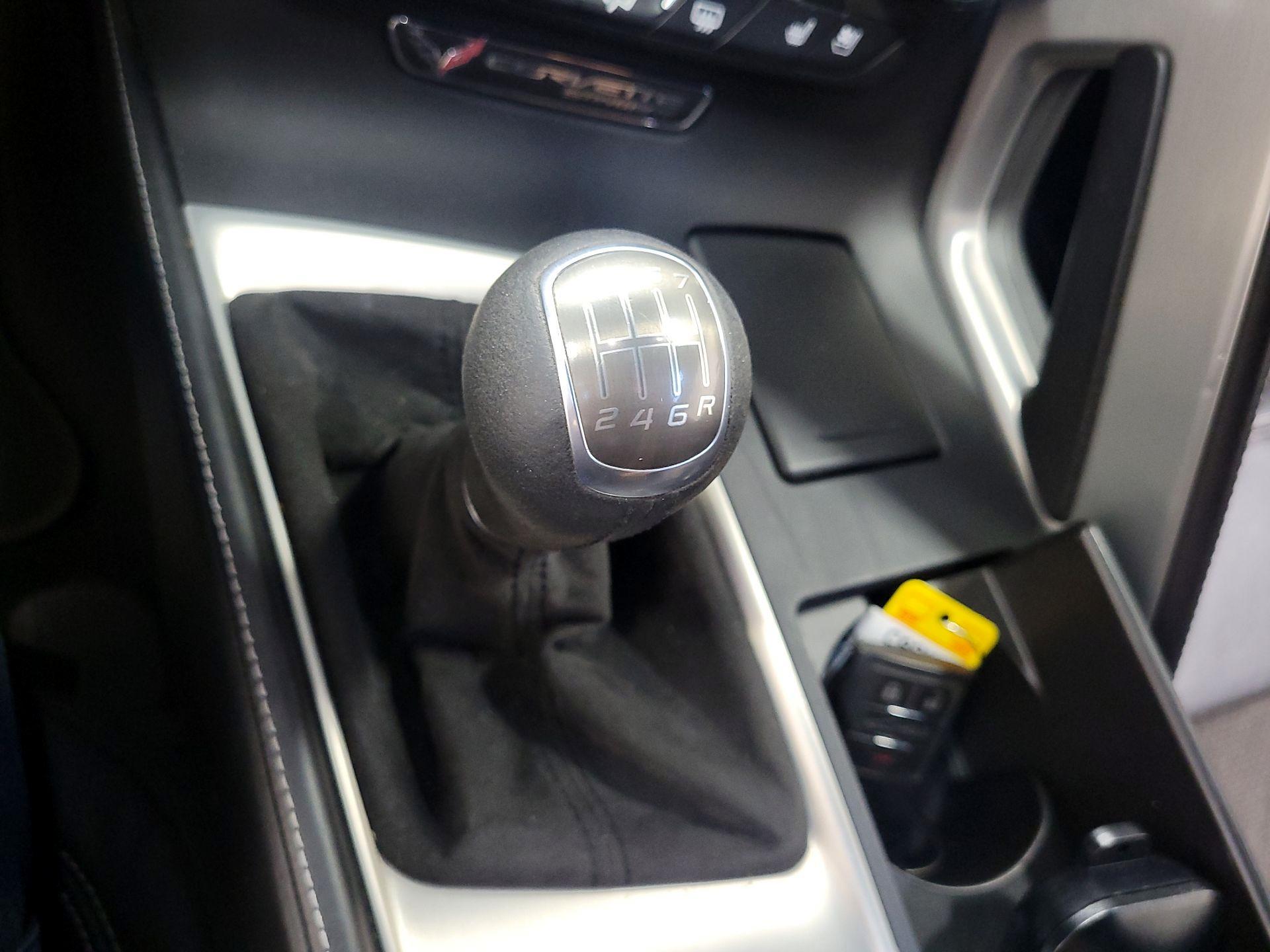 Thumbnail: 2015 Chevrolet Corvette - 16