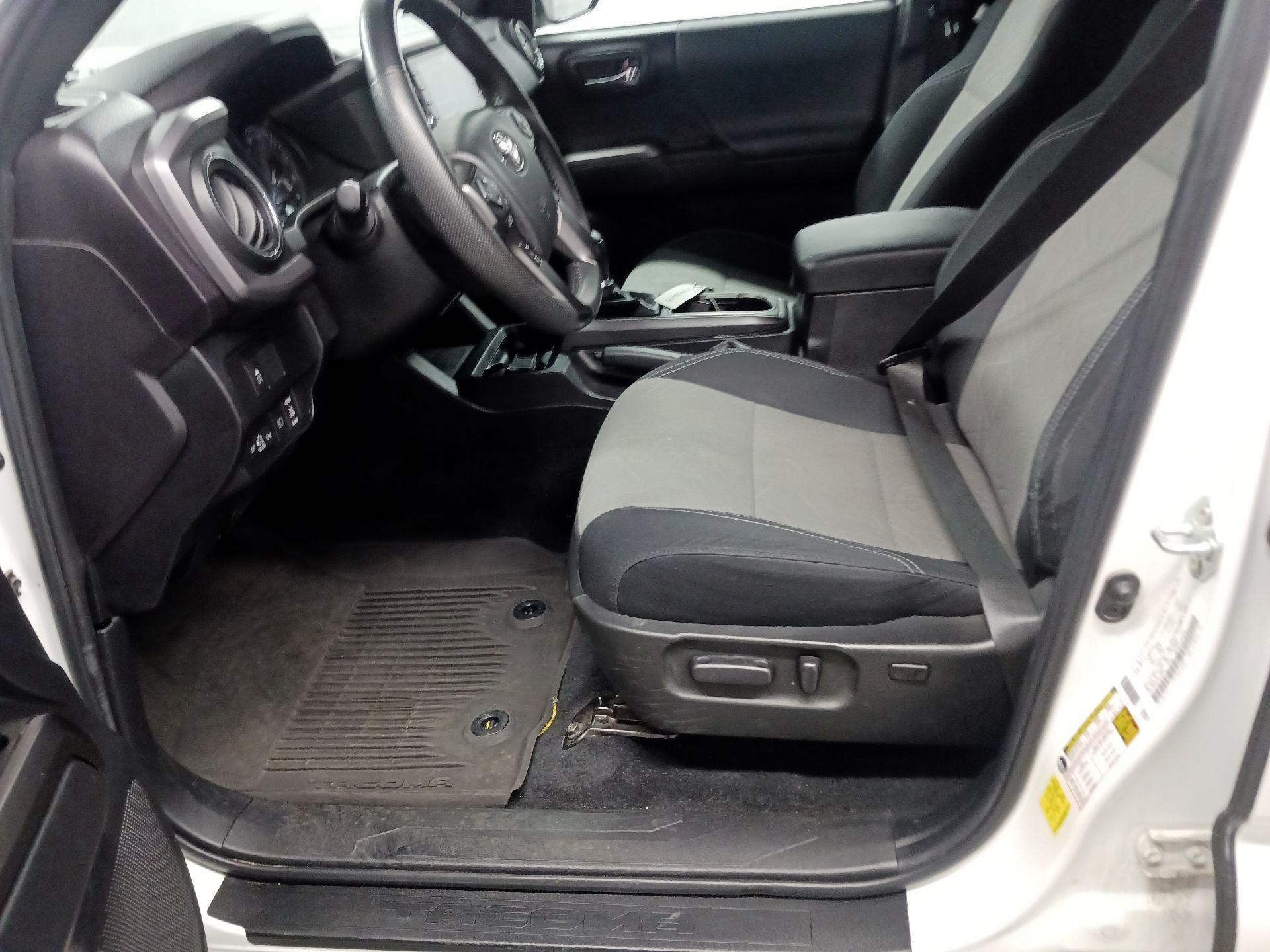 Thumbnail: 2023 Toyota Tacoma - 11