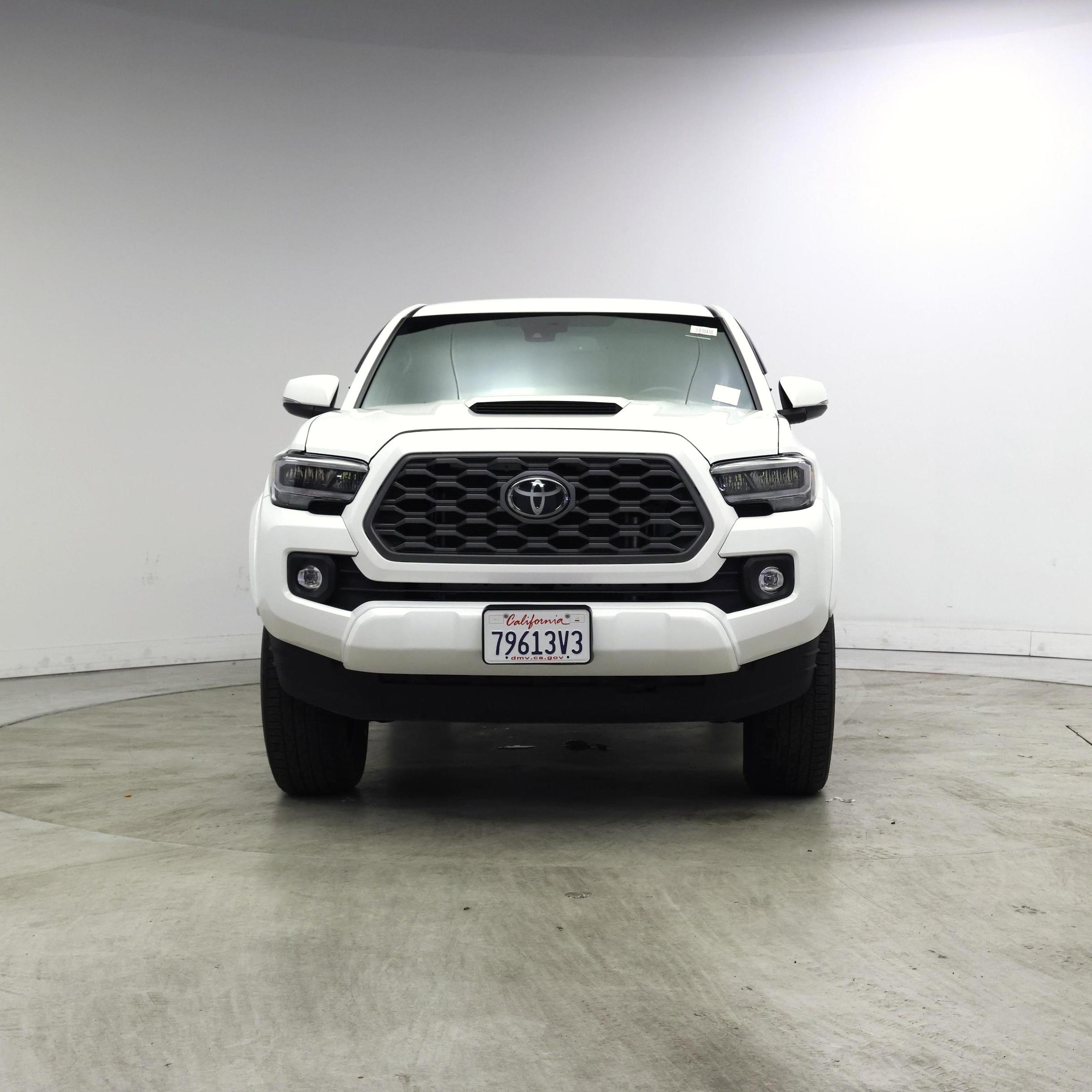 Thumbnail: 2023 Toyota Tacoma - 5