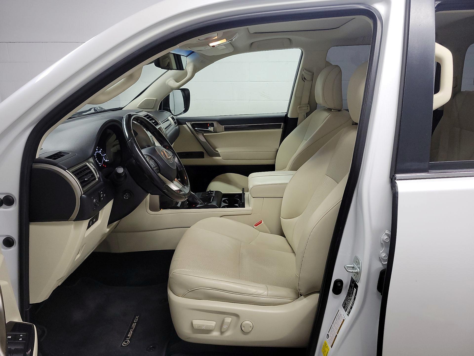 Thumbnail: 2020 Lexus GX - 11