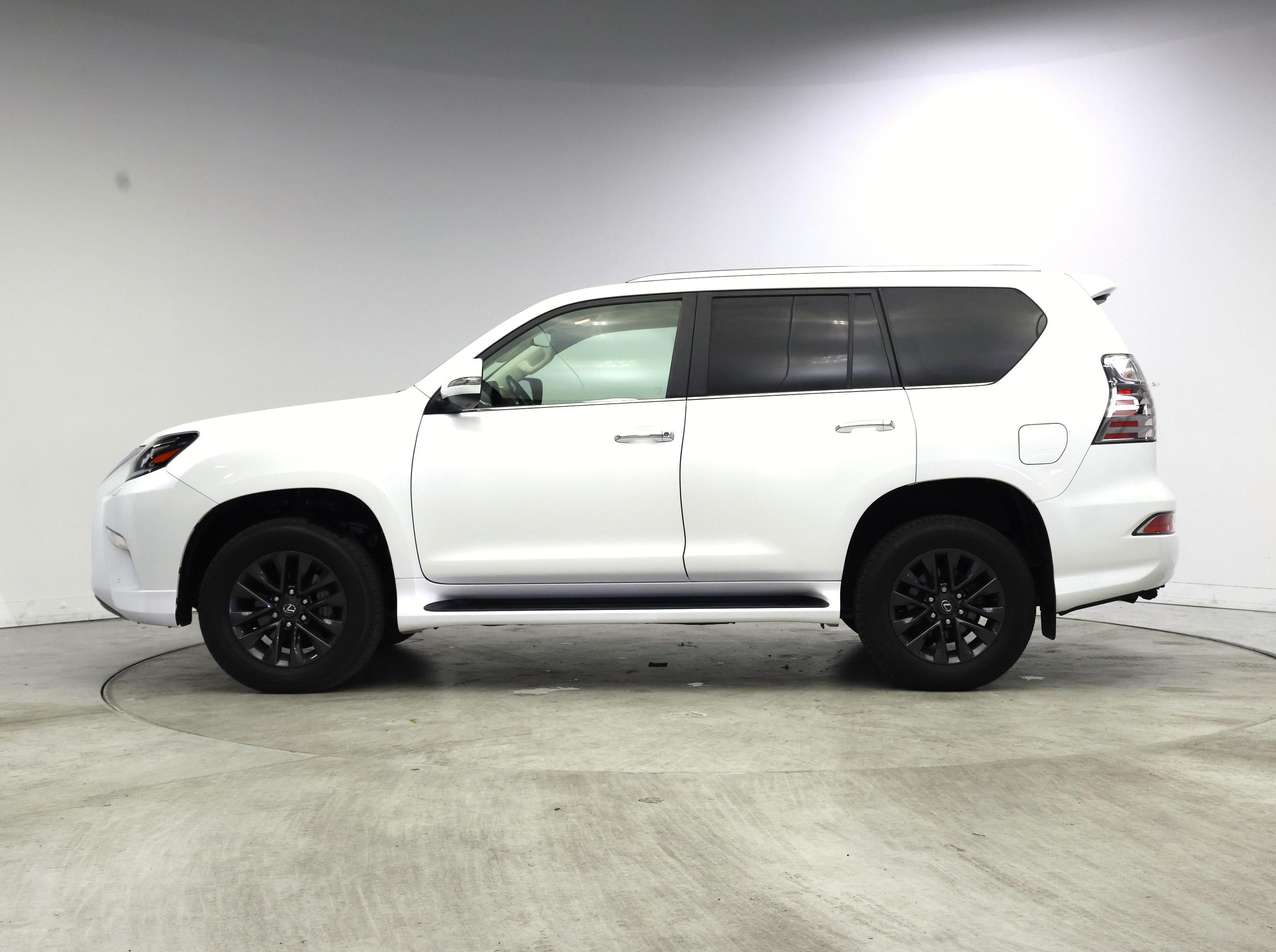 Thumbnail: 2020 Lexus GX - 3