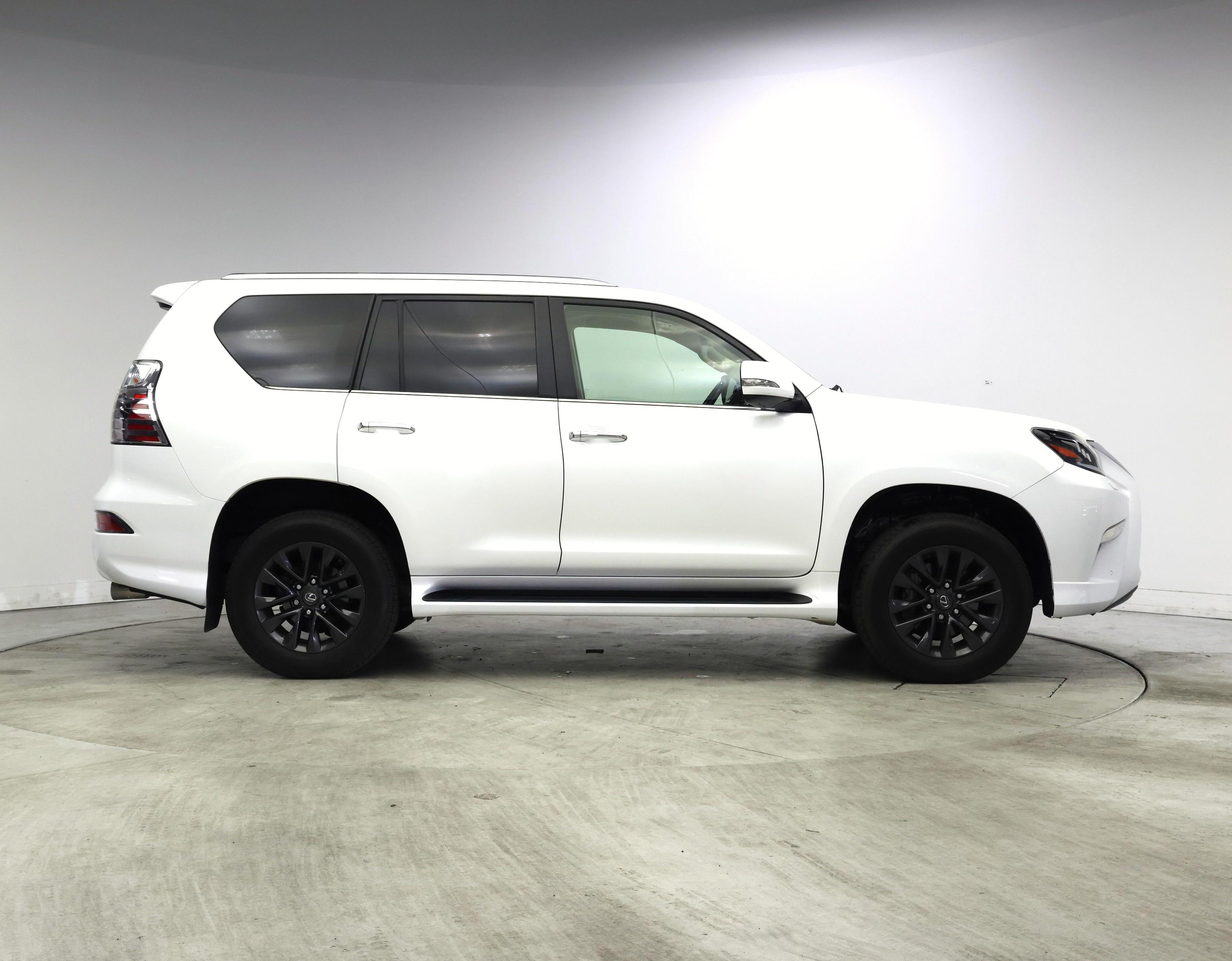 Thumbnail: 2020 Lexus GX - 7