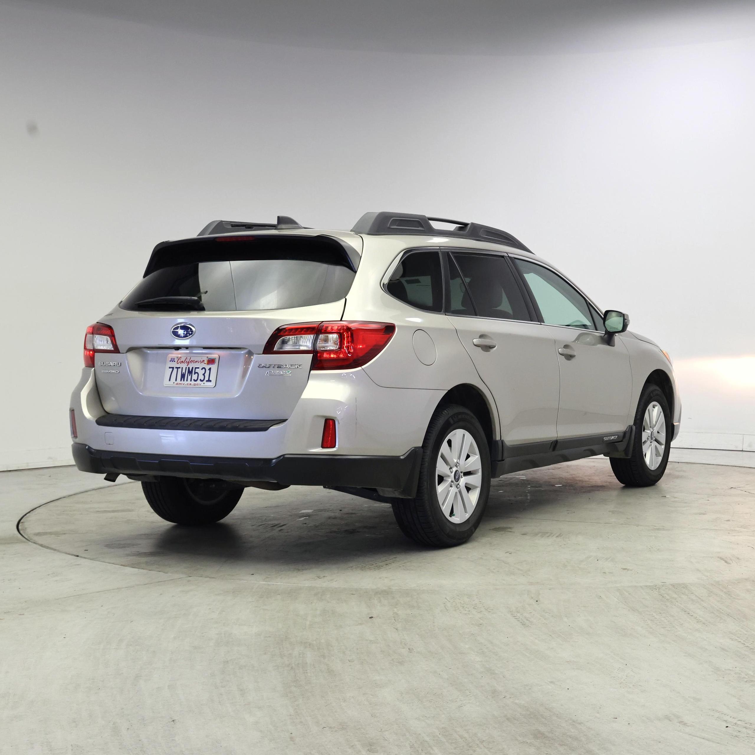 Thumbnail: 2017 Subaru Outback - 8