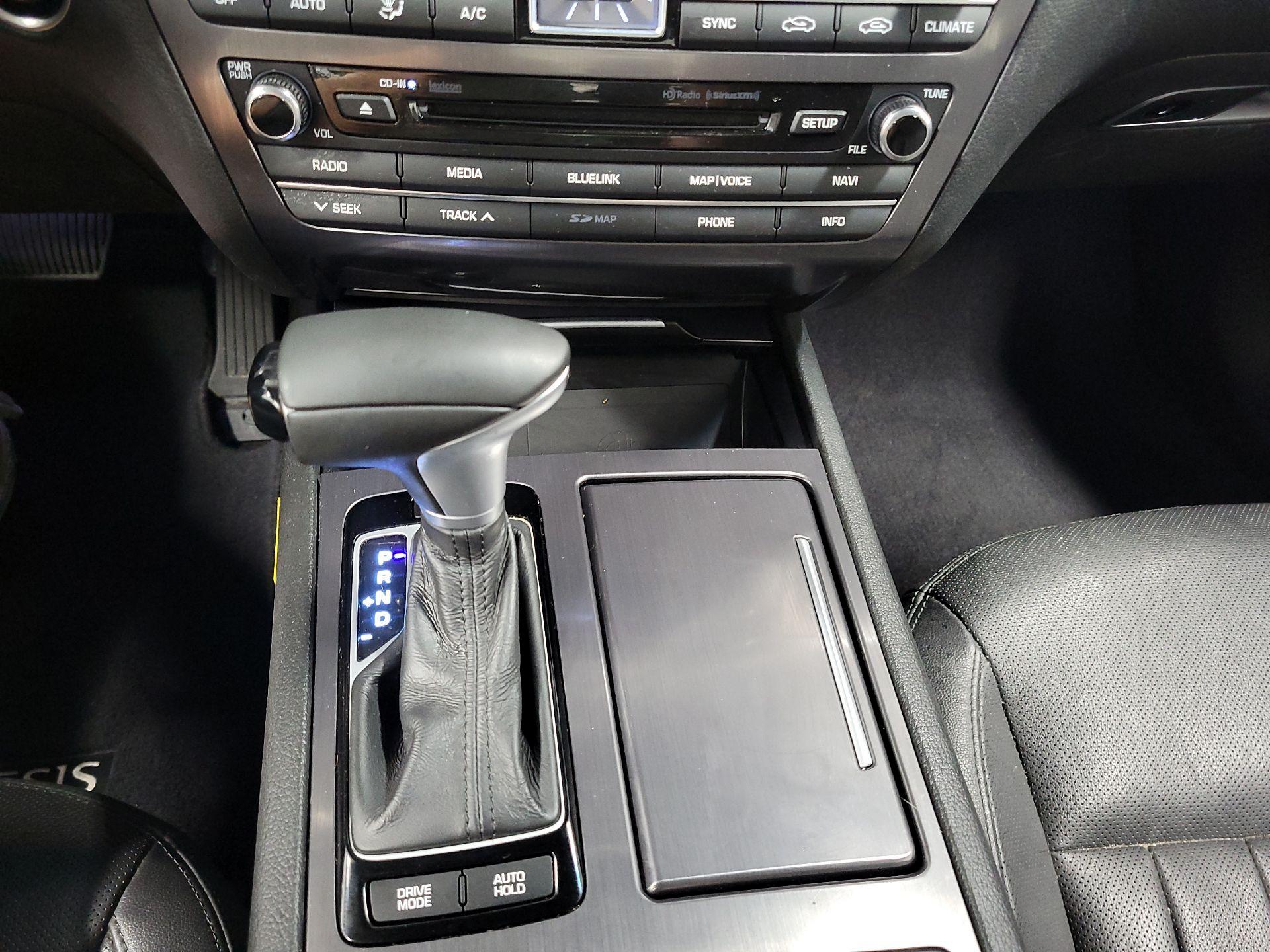 Thumbnail: 2018 Genesis G80 - 18