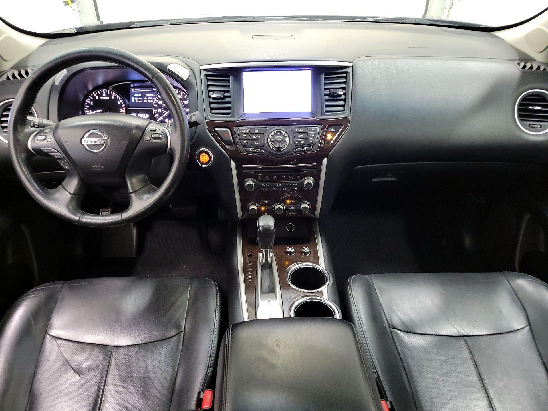 Thumbnail: 2014 Nissan Pathfinder - 9