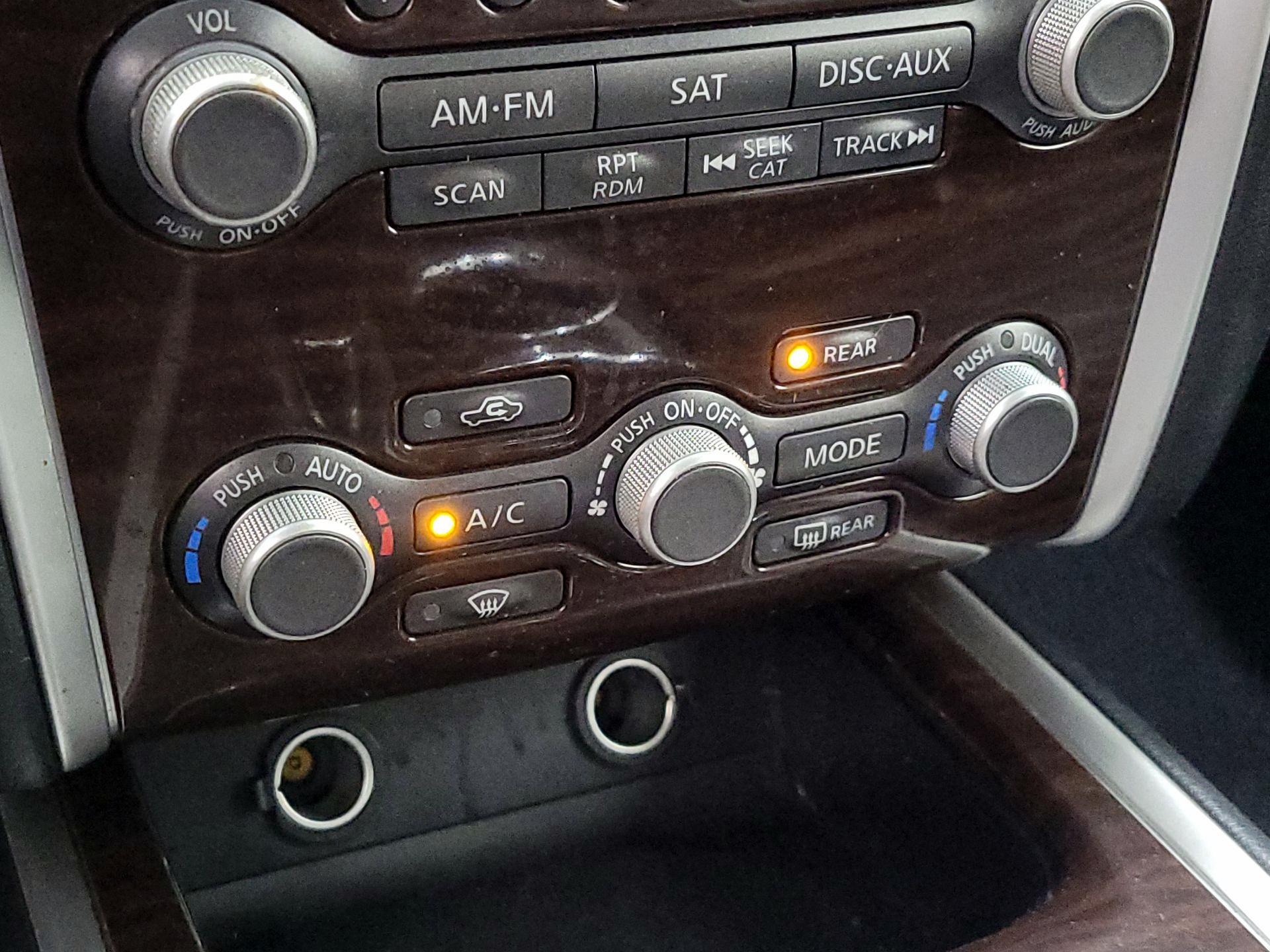 Thumbnail: 2014 Nissan Pathfinder - 17