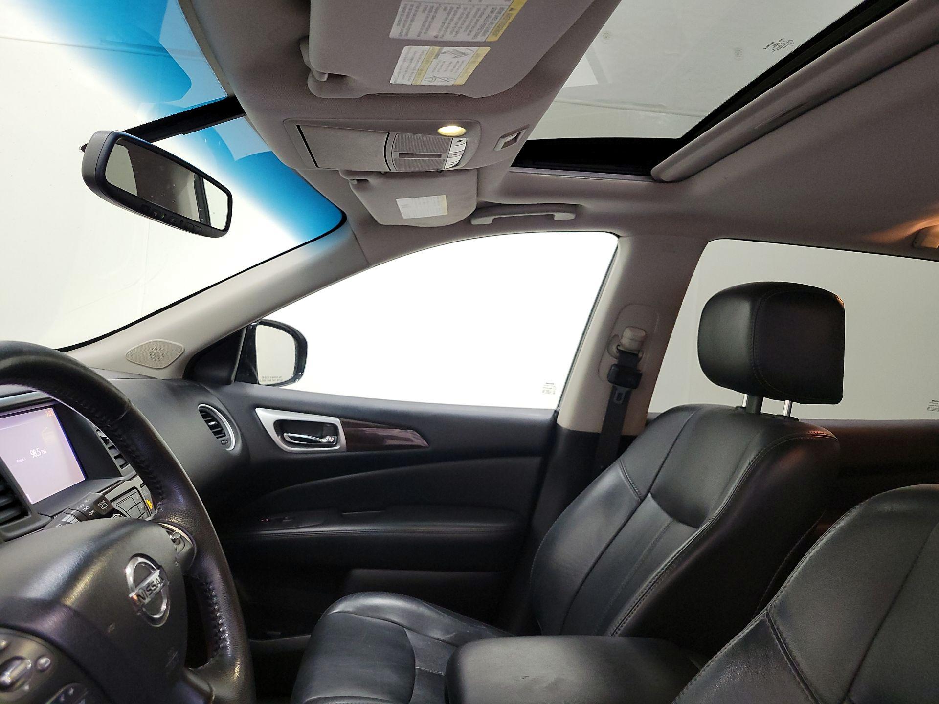 Thumbnail: 2014 Nissan Pathfinder - 20