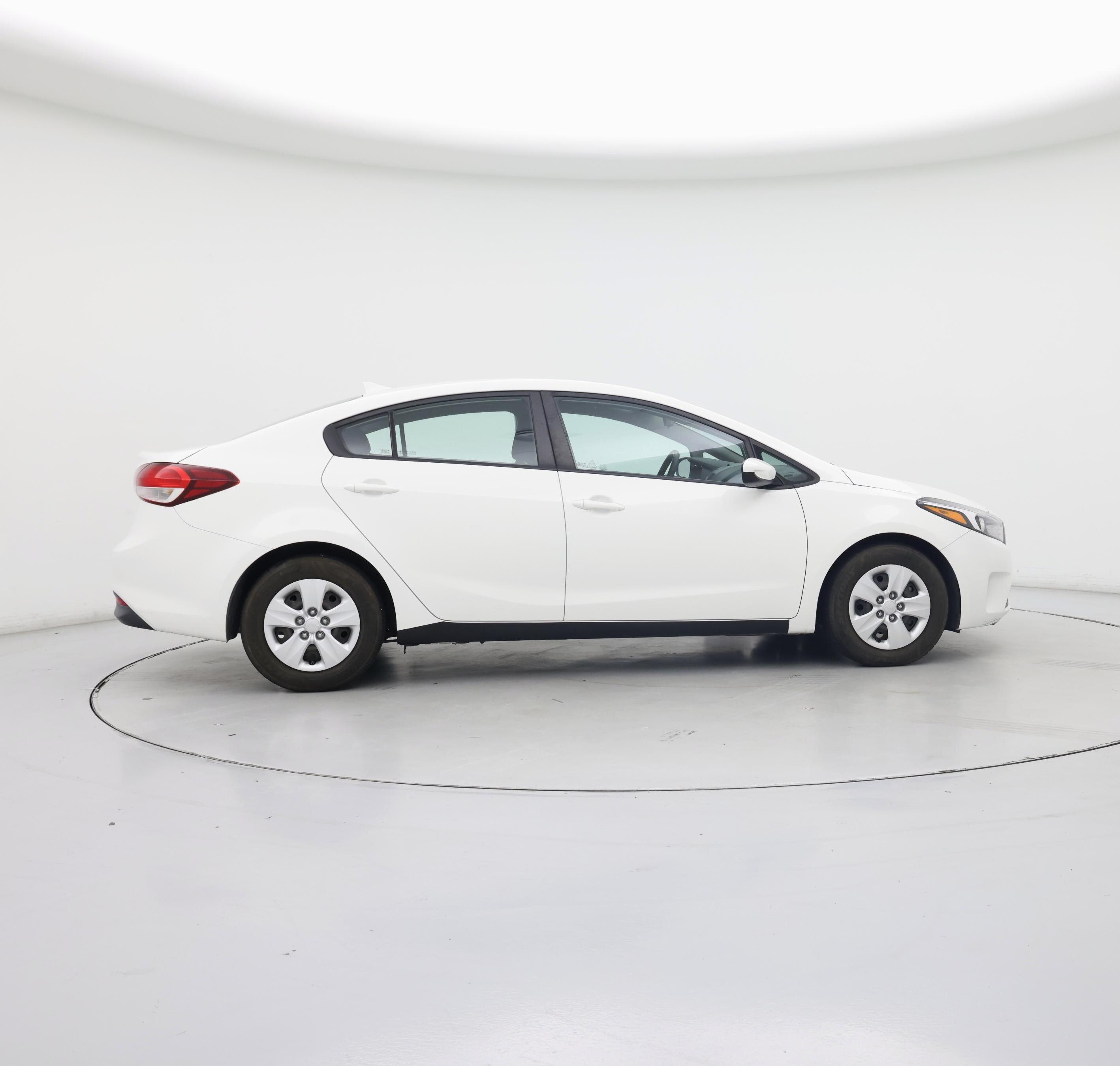Thumbnail: 2017 Kia Forte - 7