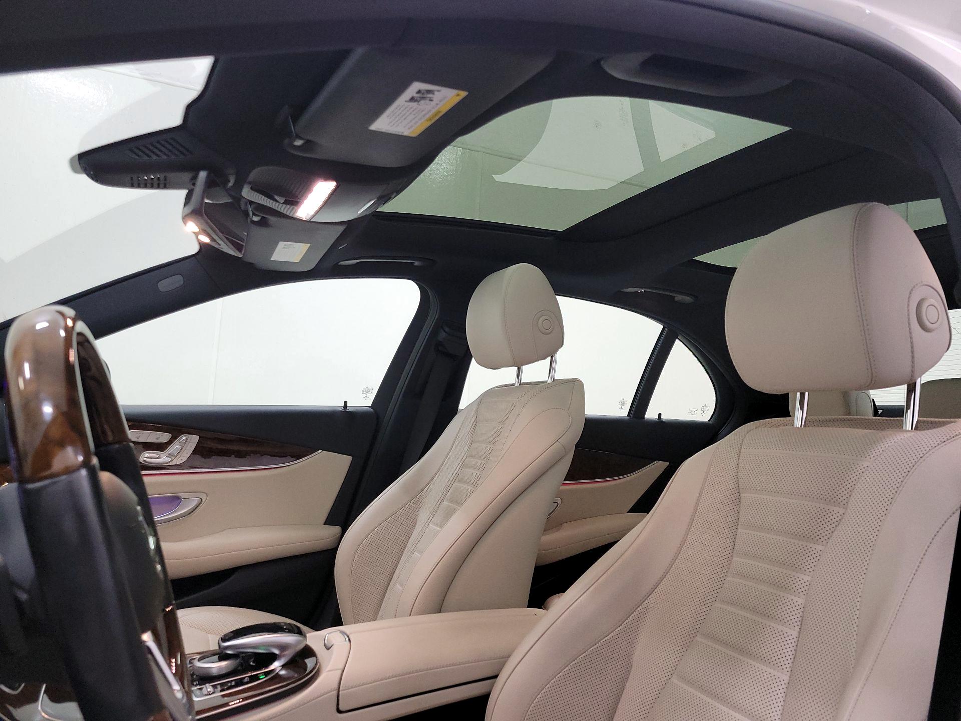 Thumbnail: 2020 Mercedes-Benz E-Class - 20