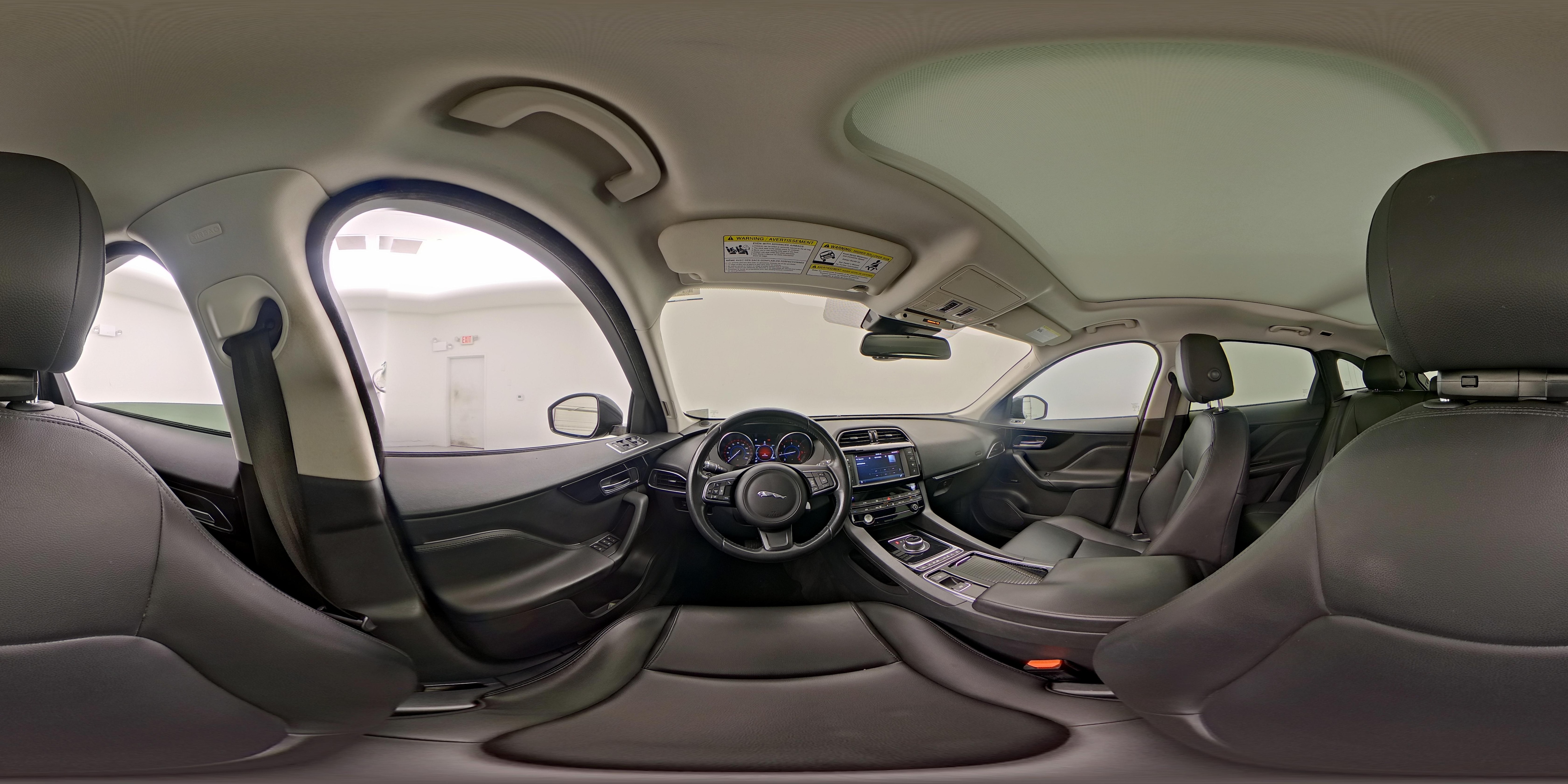 2018 Jaguar F-PACE Premium - Photo 26