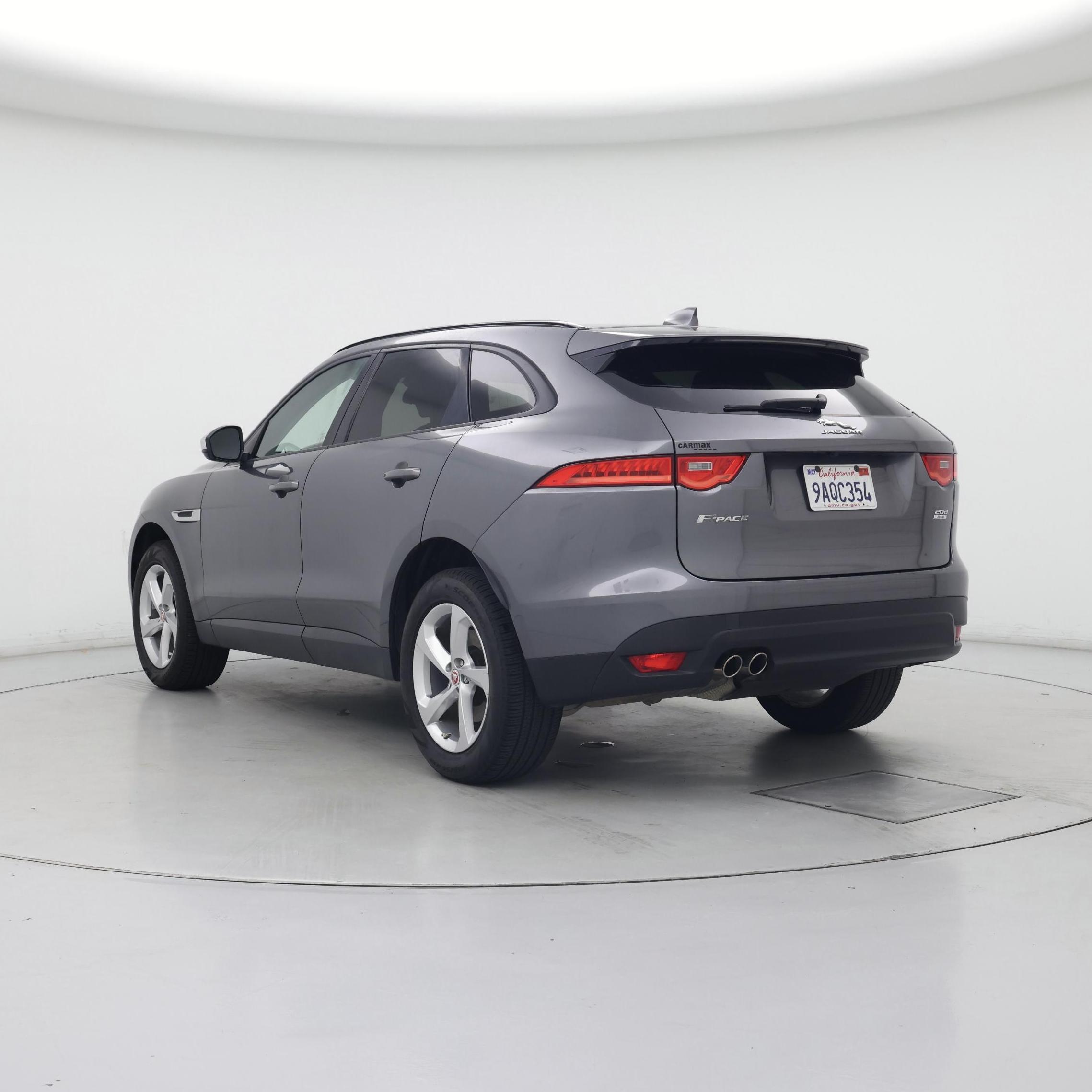Thumbnail: 2018 Jaguar F-Pace - 2