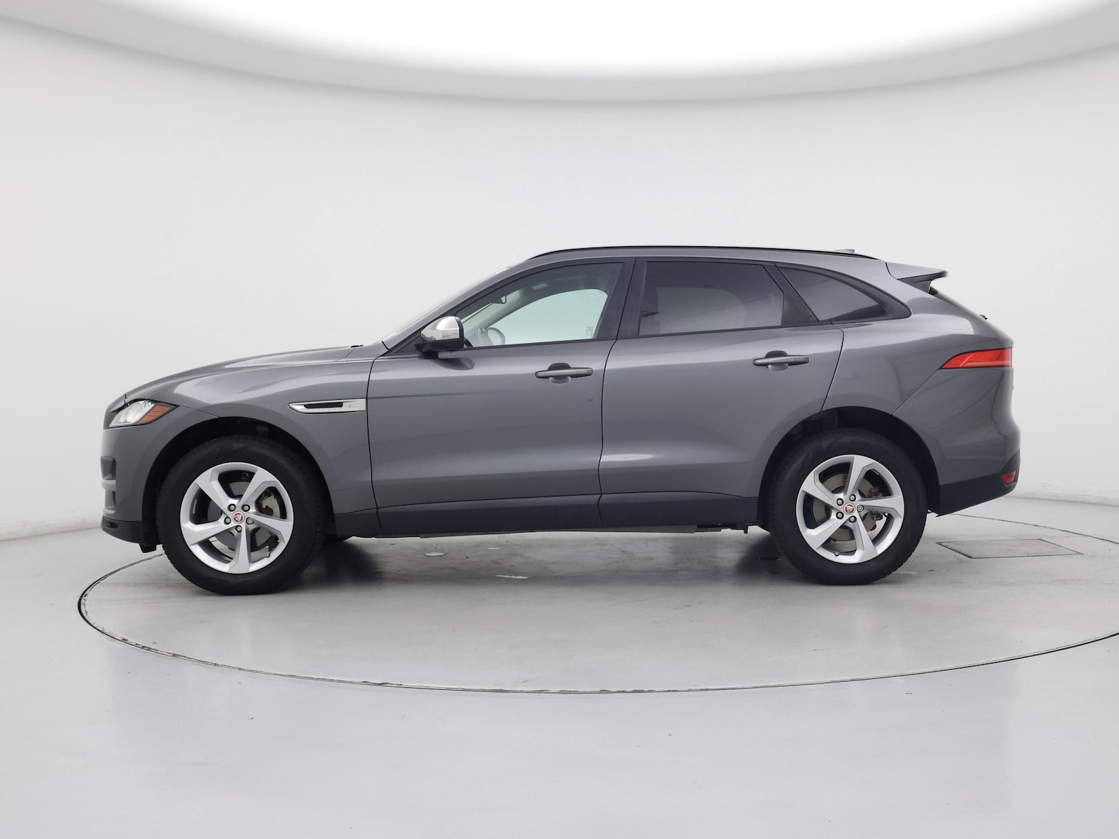 2018 Jaguar F-PACE Premium - Photo 4