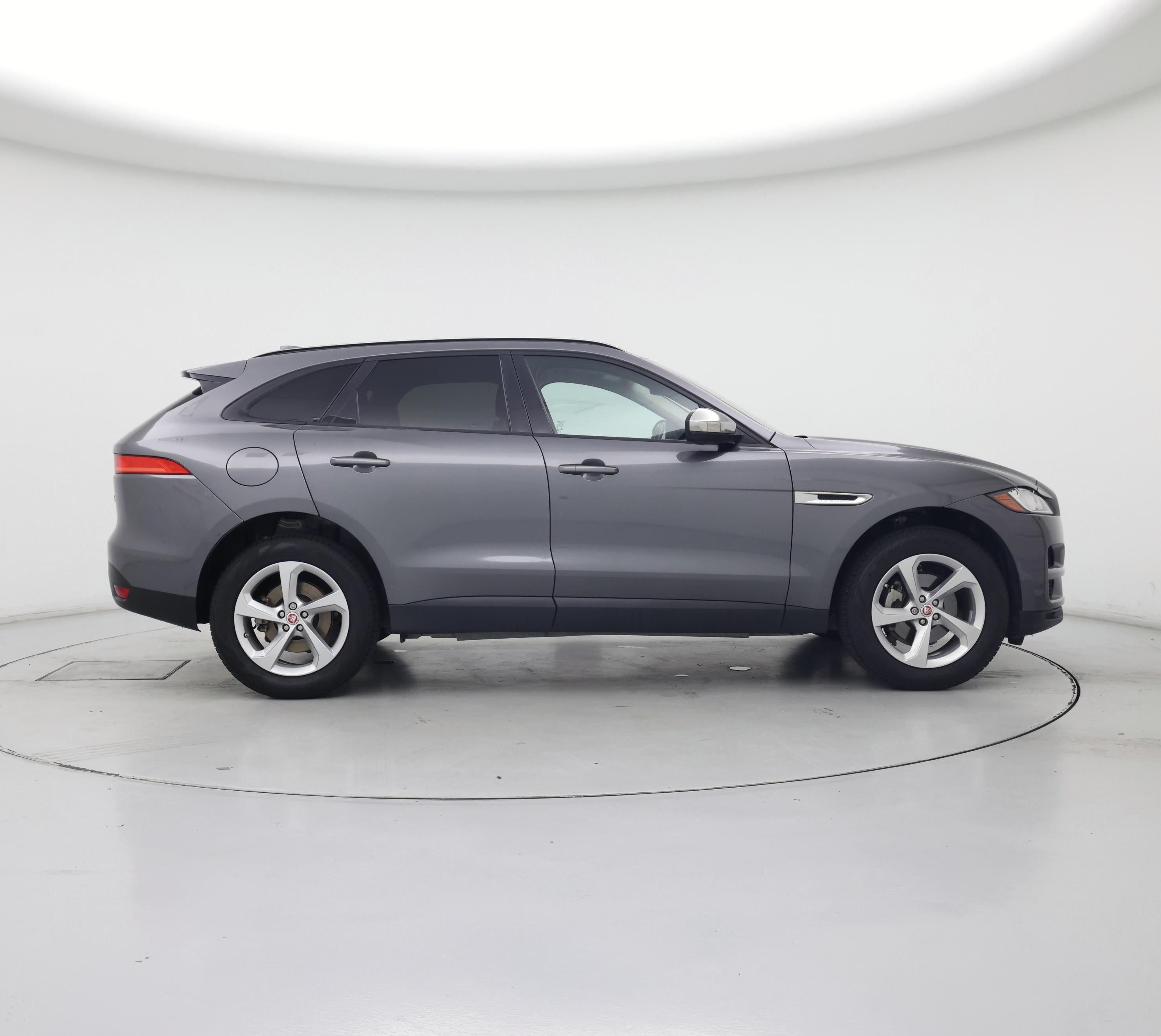 Thumbnail: 2018 Jaguar F-Pace - 7