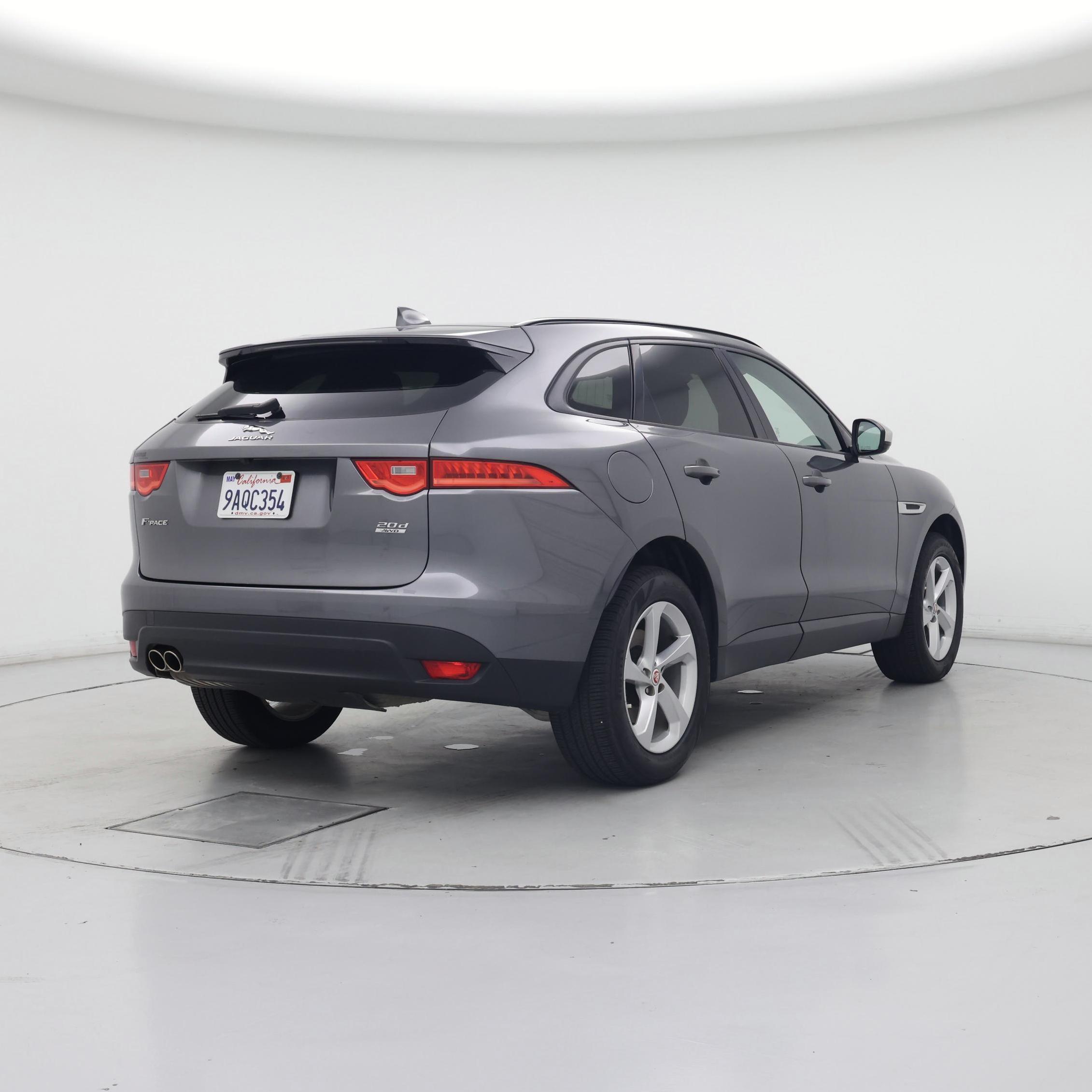 Thumbnail: 2018 Jaguar F-Pace - 8