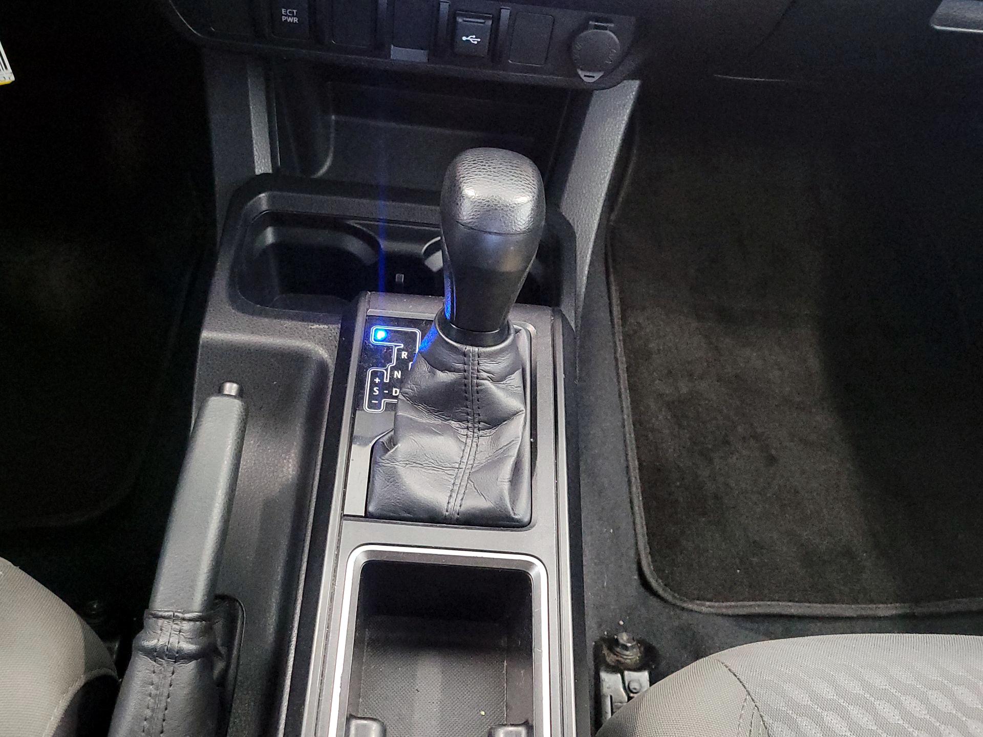 Thumbnail: 2023 Toyota Tacoma - 17