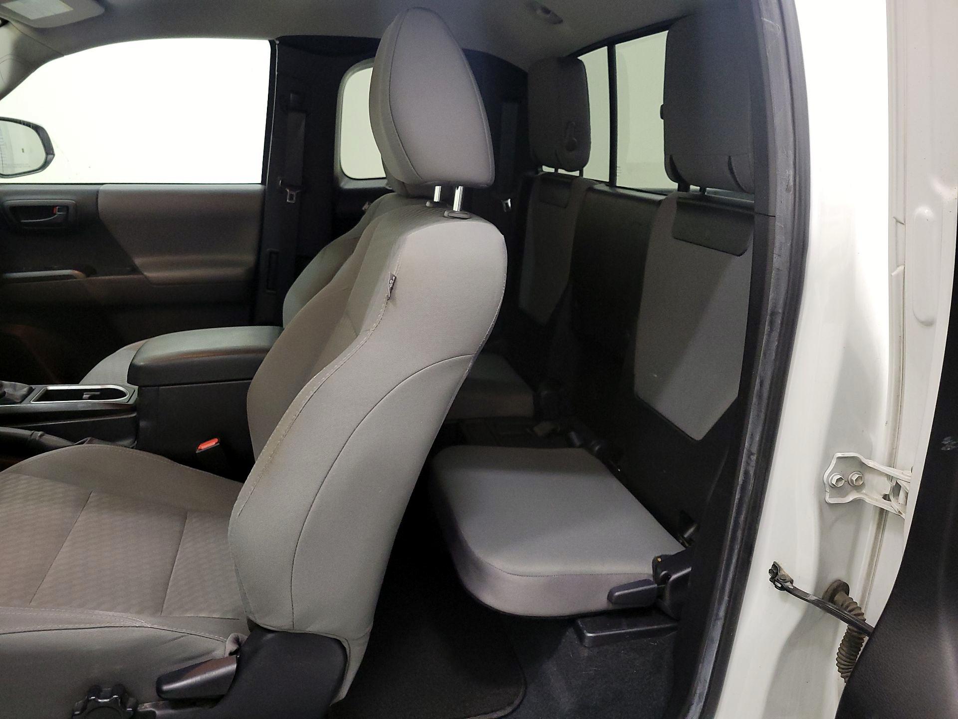 Thumbnail: 2023 Toyota Tacoma - 19