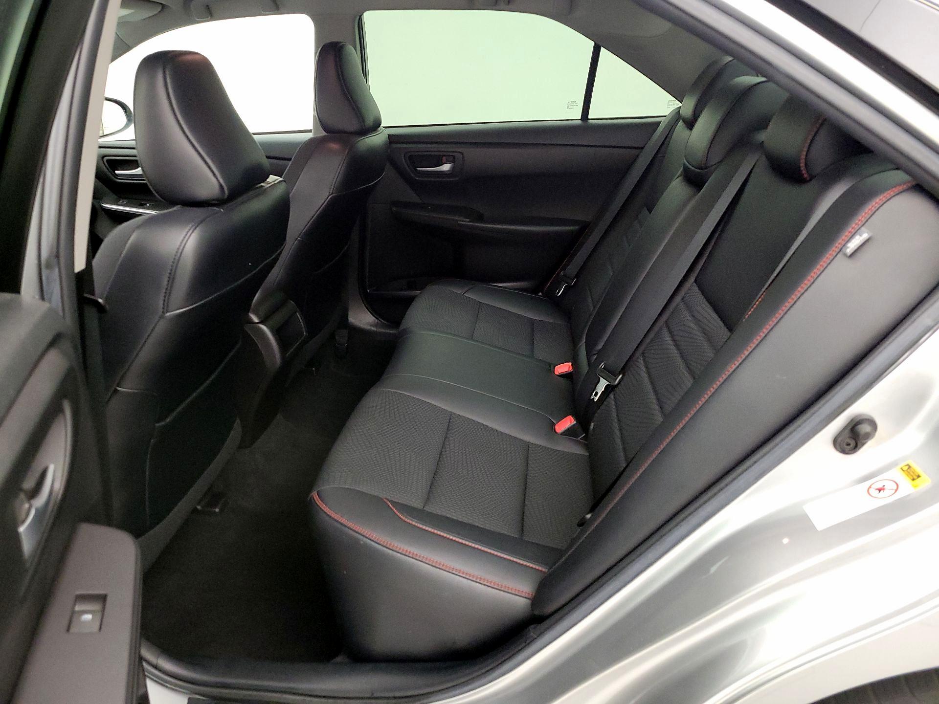 Thumbnail: 2016 Toyota Camry - 19