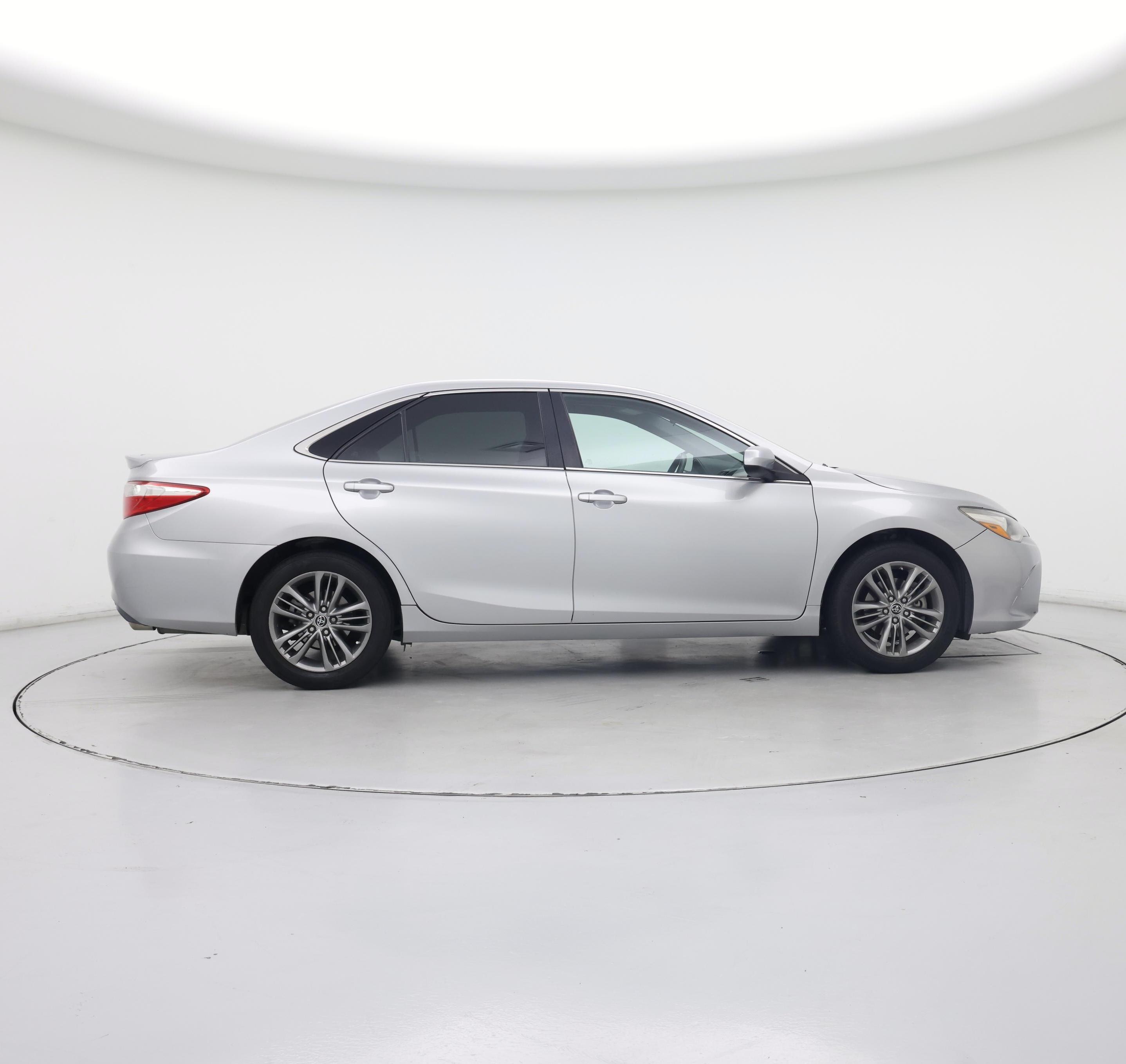 Thumbnail: 2016 Toyota Camry - 7
