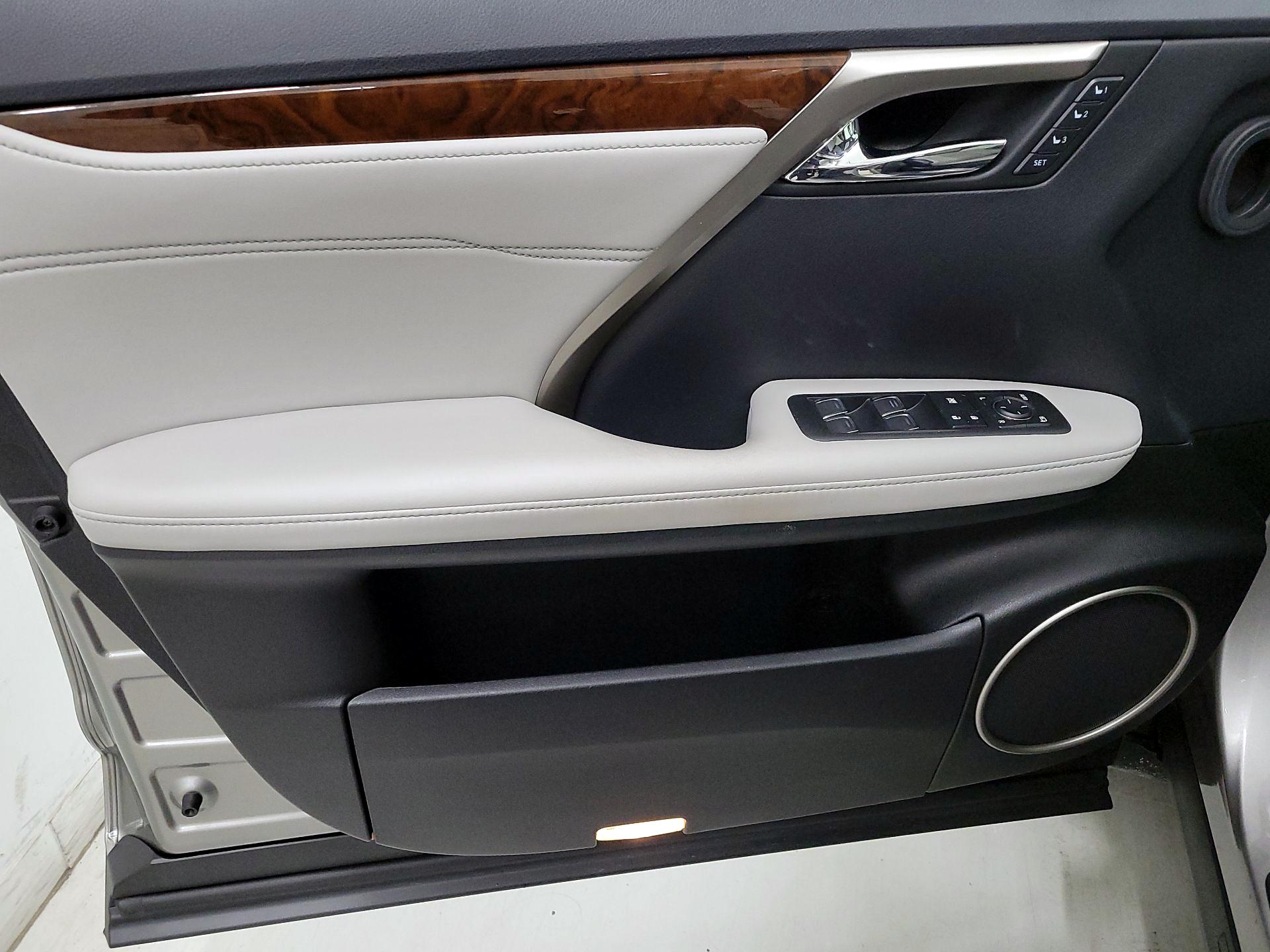 Thumbnail: 2018 Lexus RX - 12