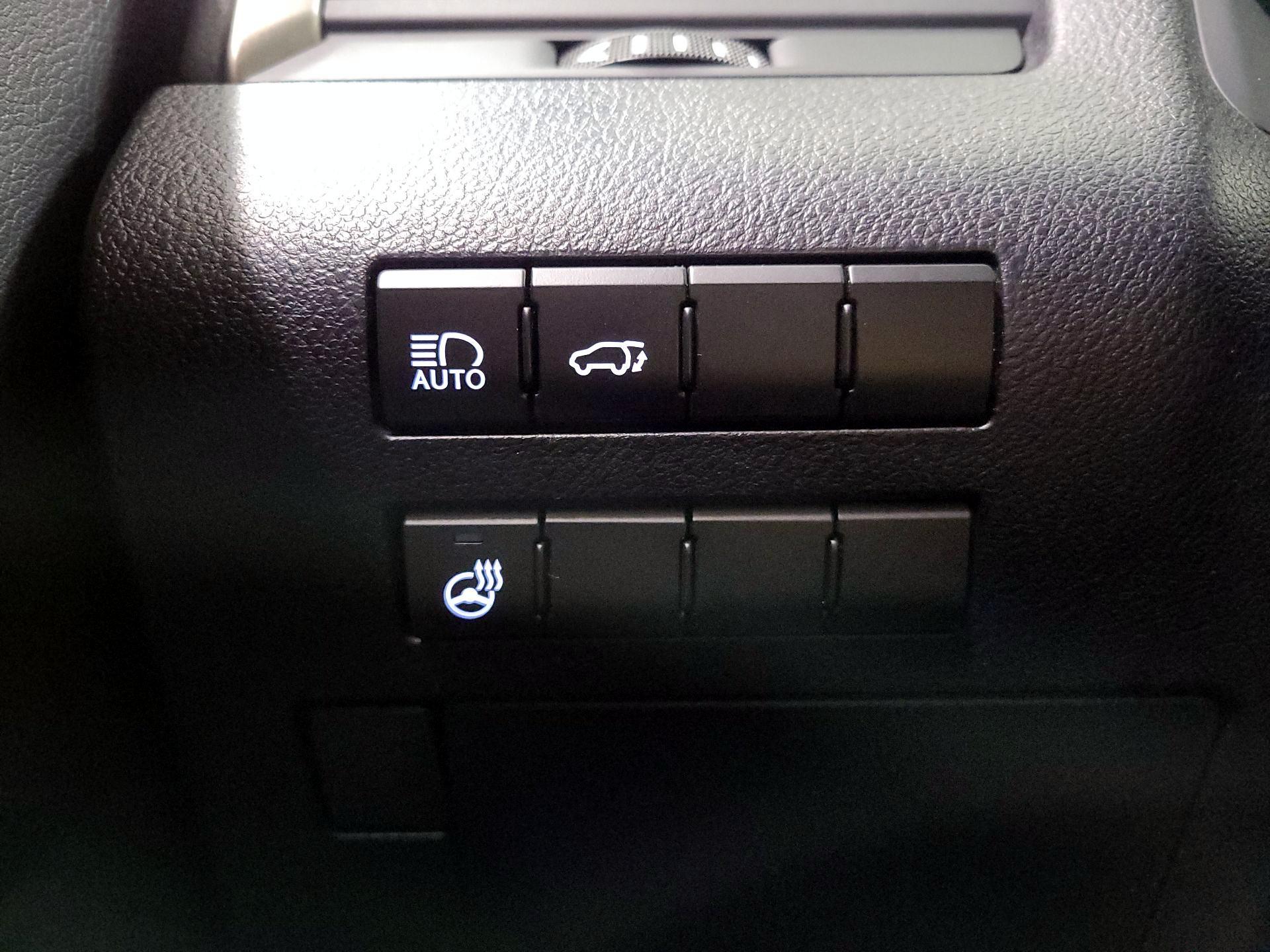 Thumbnail: 2018 Lexus RX - 13