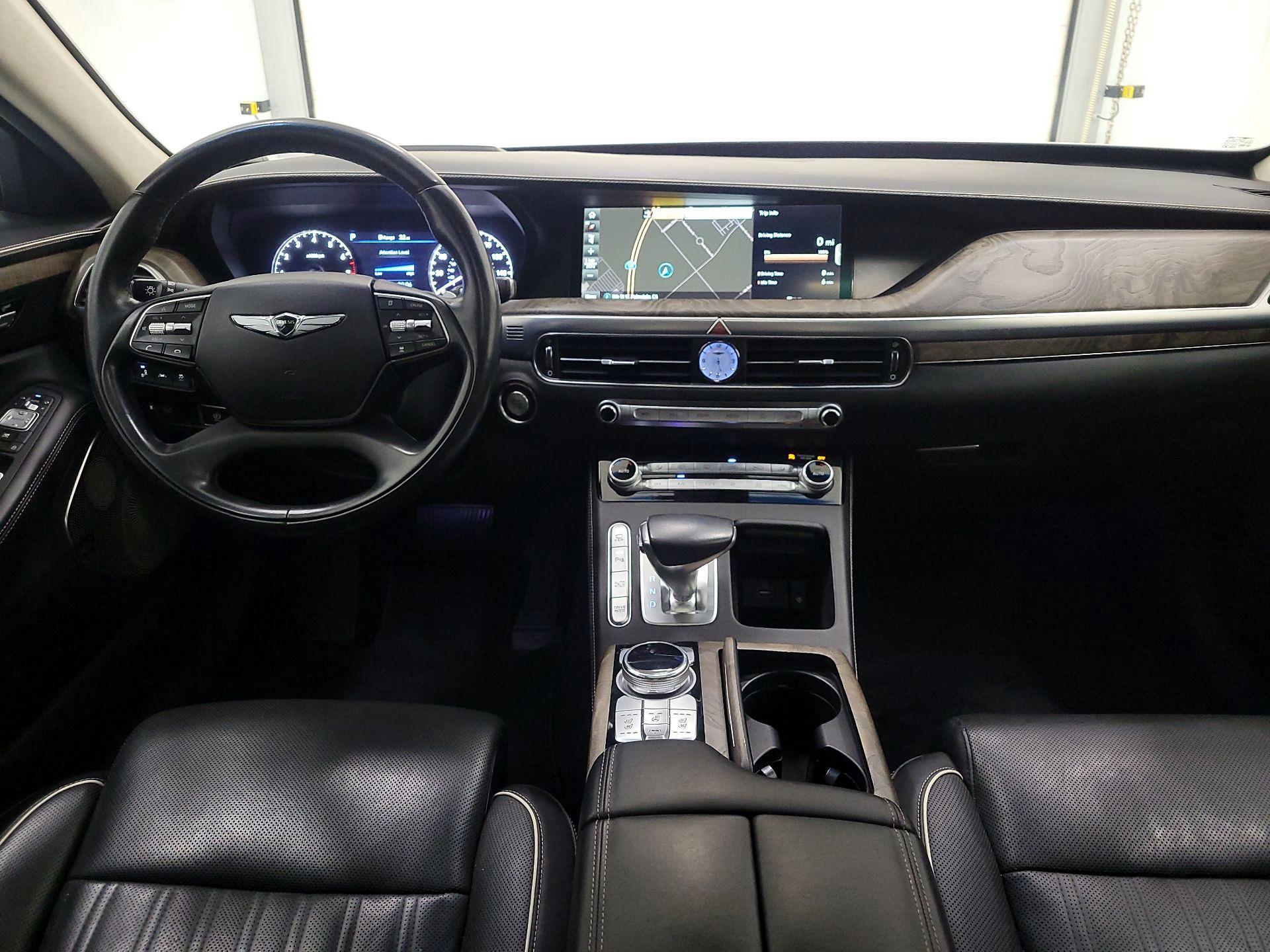 Thumbnail: 2020 Genesis G90 - 9