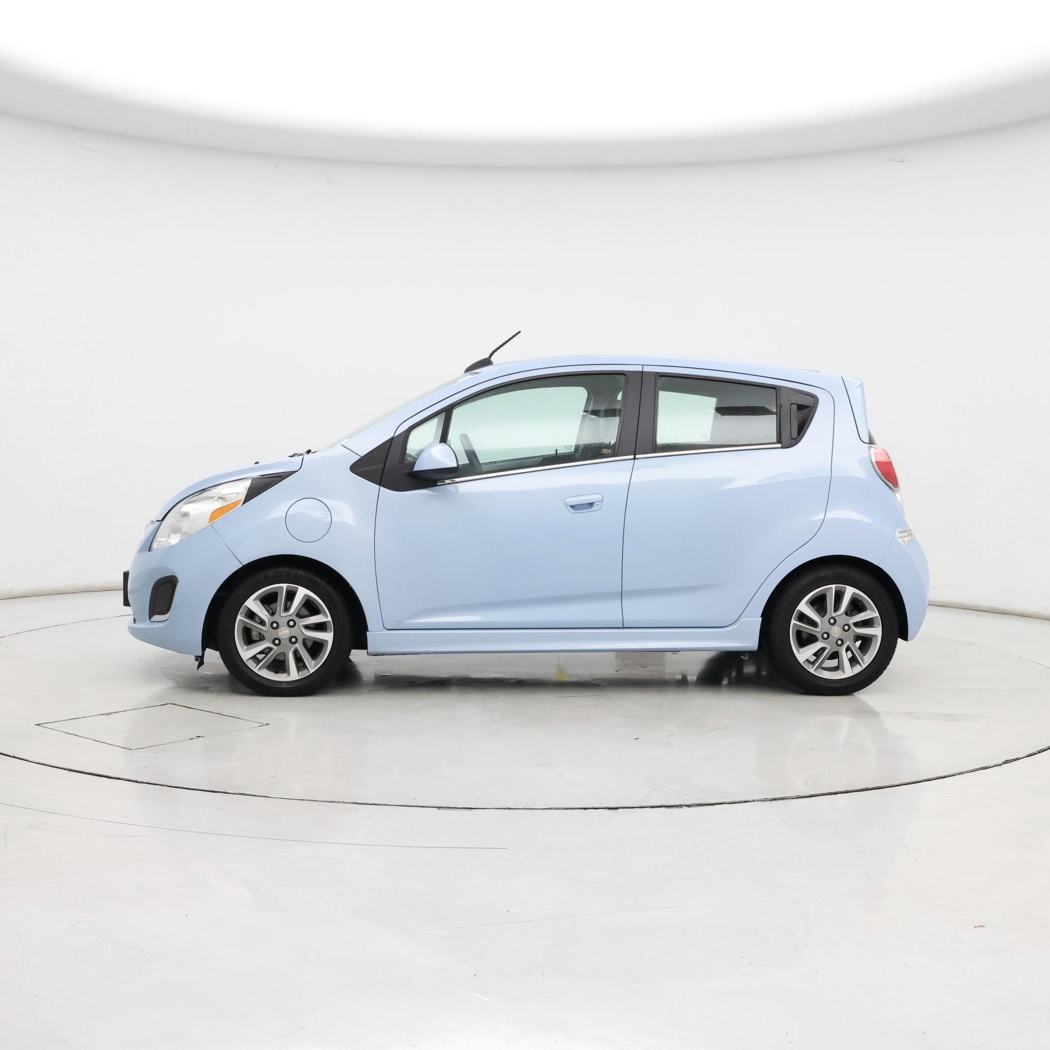 Thumbnail: 2015 Chevrolet Spark - 3