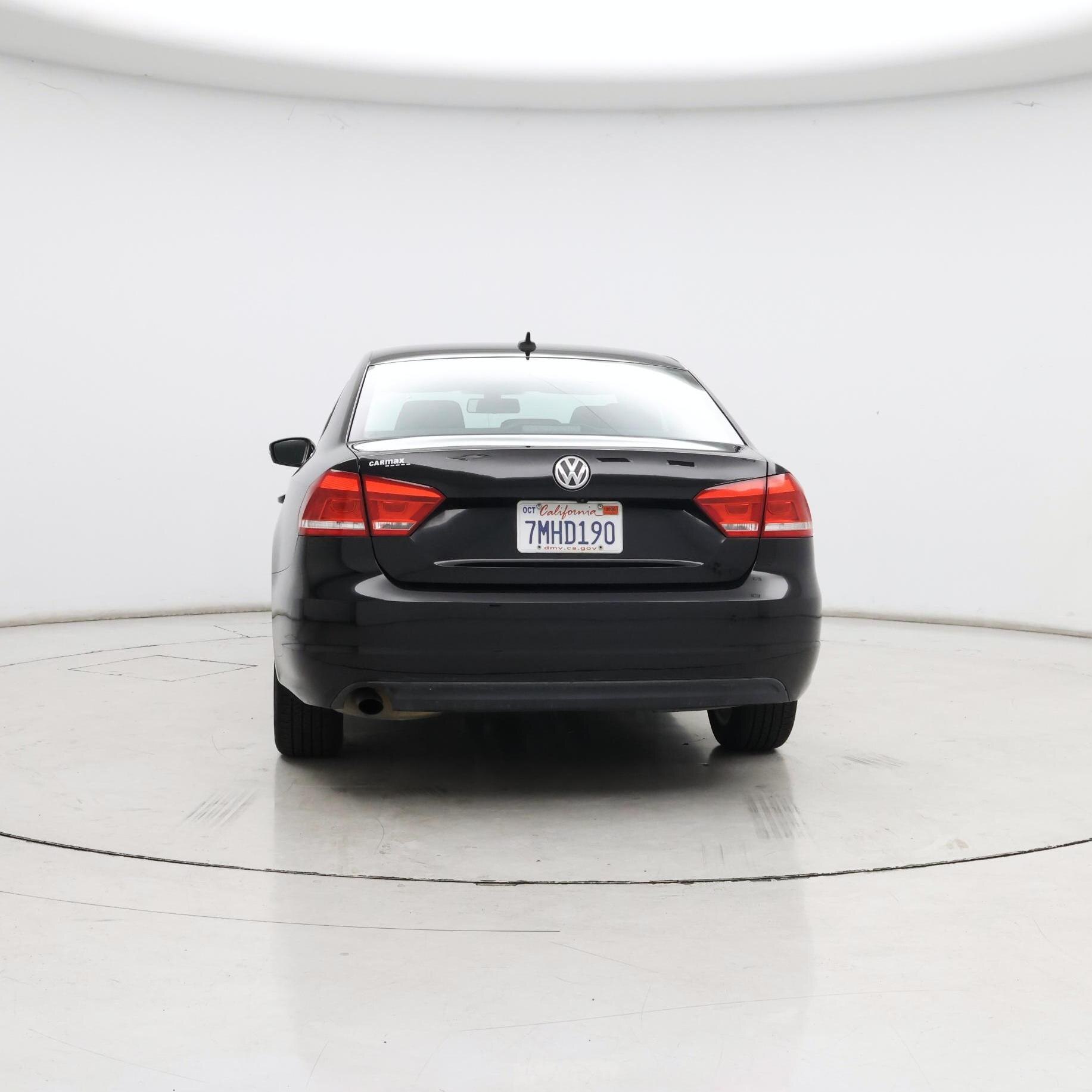 Thumbnail: 2015 Volkswagen Passat - 6