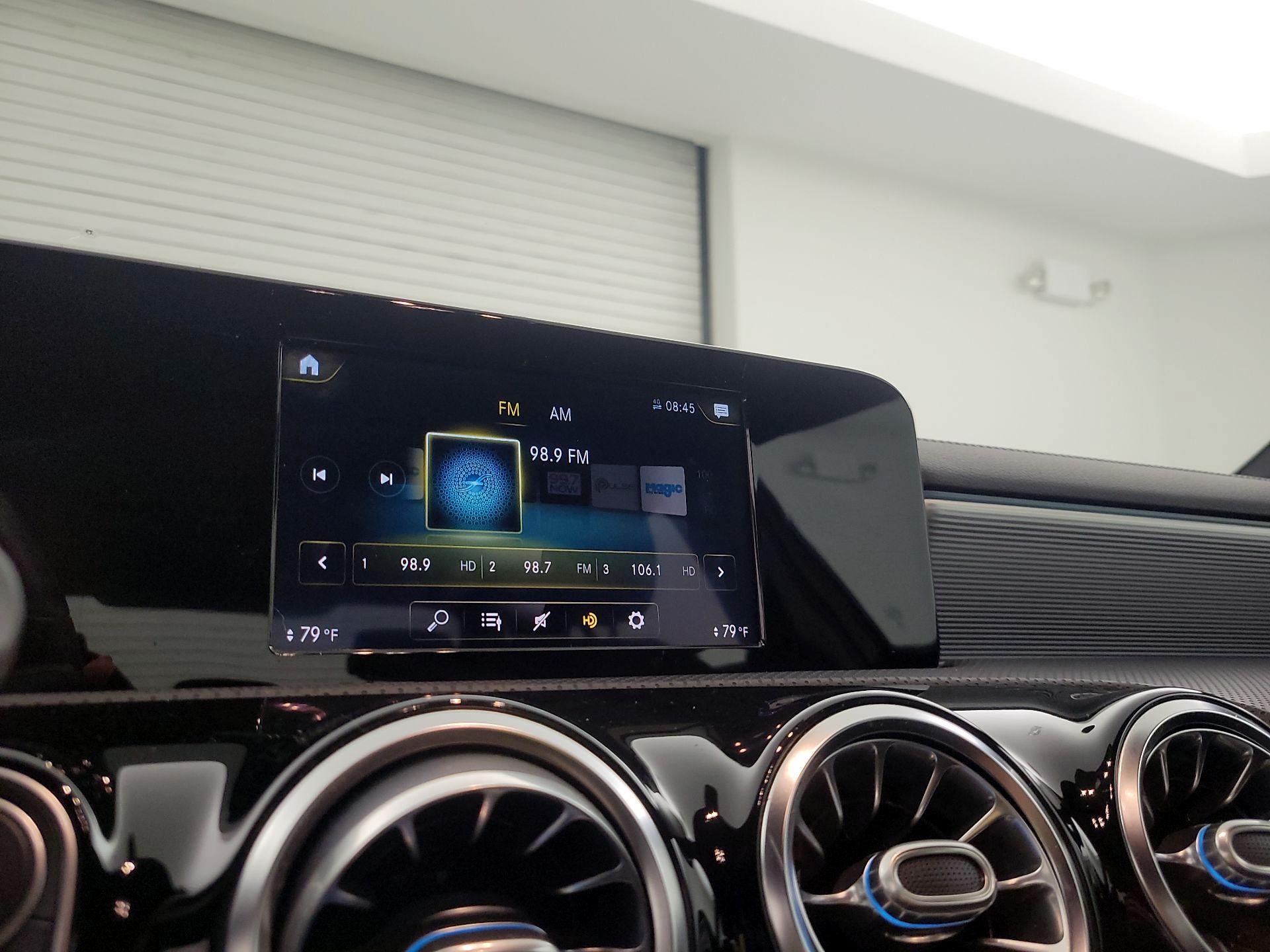 Thumbnail: 2020 Mercedes-Benz A-Class - 15