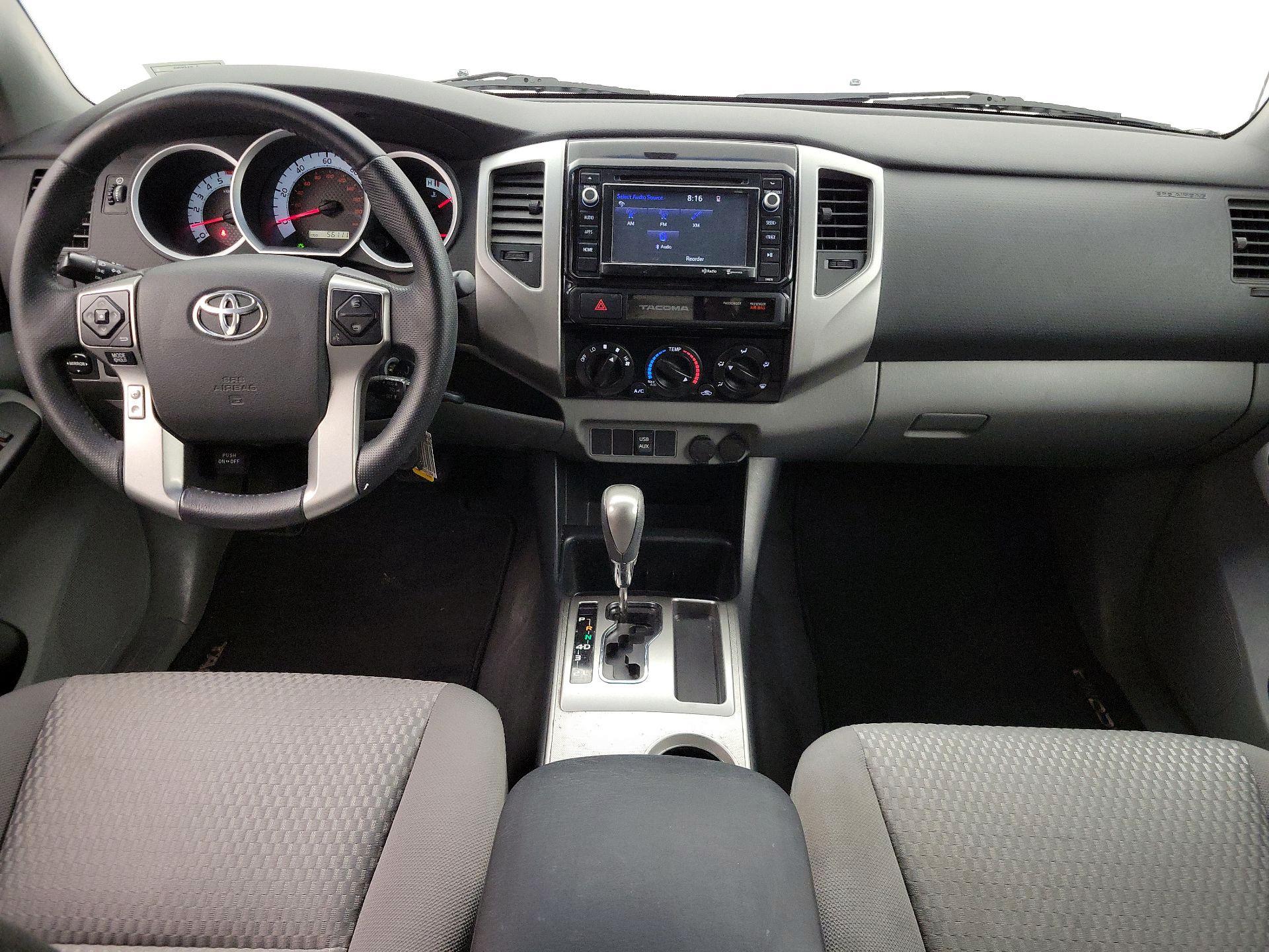 Thumbnail: 2015 Toyota Tacoma - 9