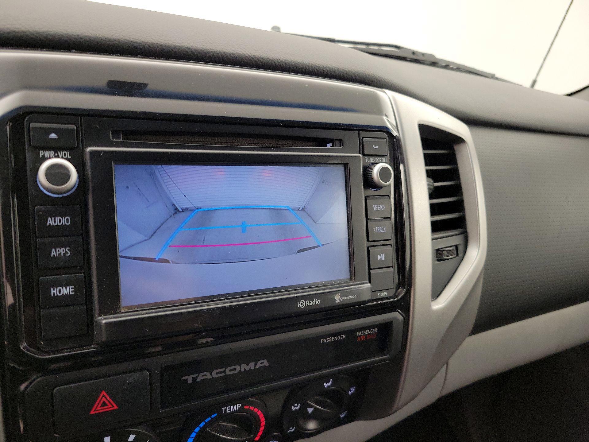 Thumbnail: 2015 Toyota Tacoma - 14