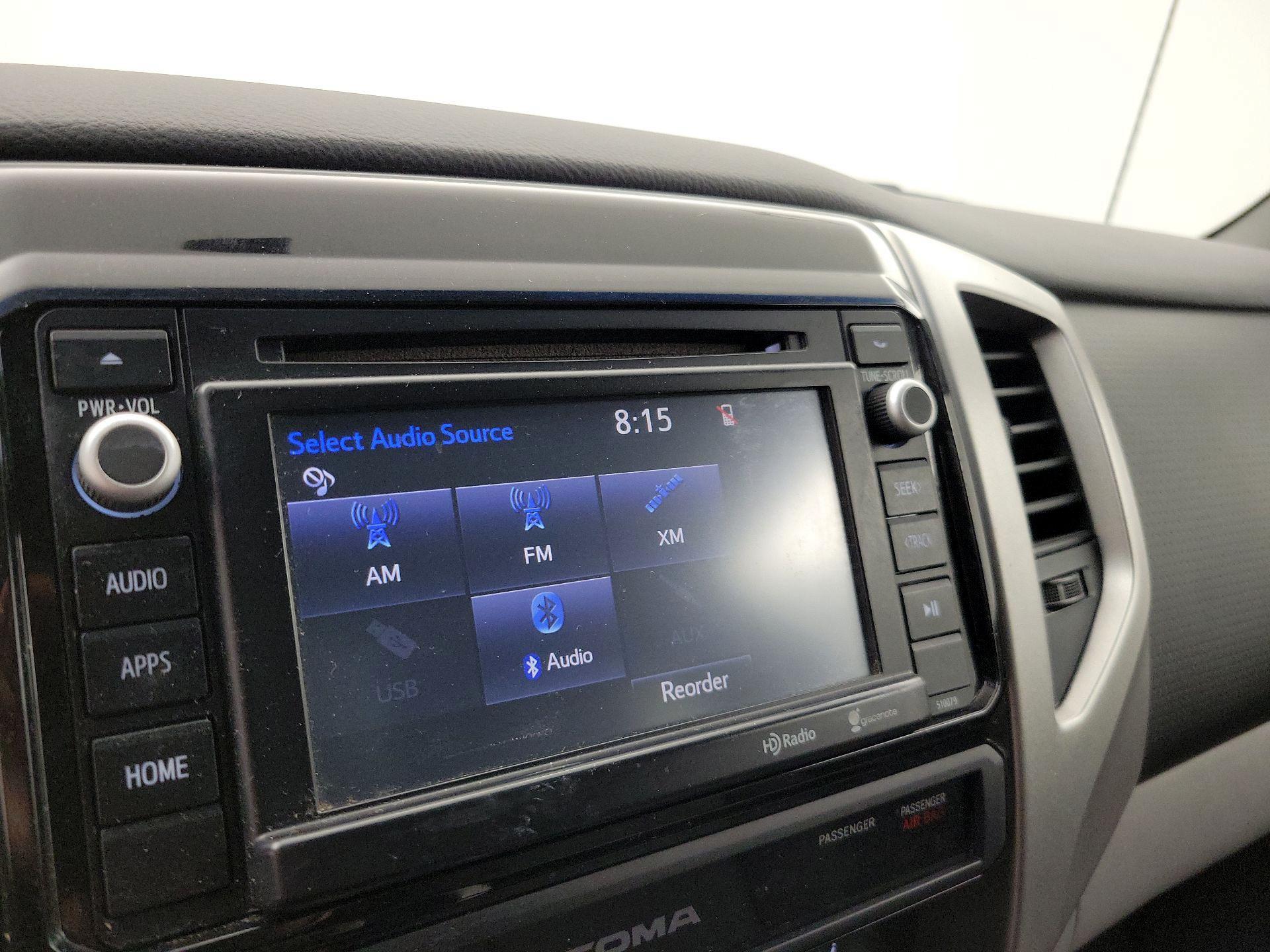 Thumbnail: 2015 Toyota Tacoma - 15