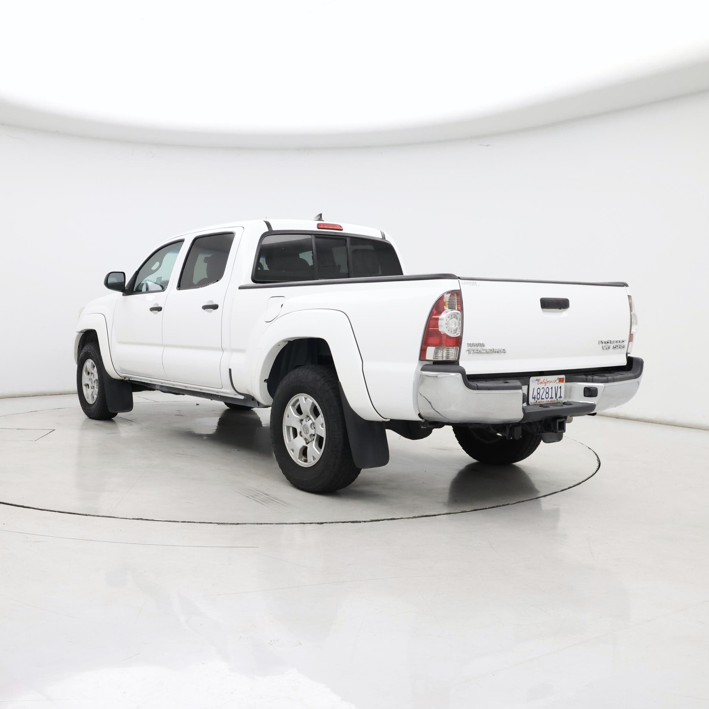 Thumbnail: 2015 Toyota Tacoma - 2