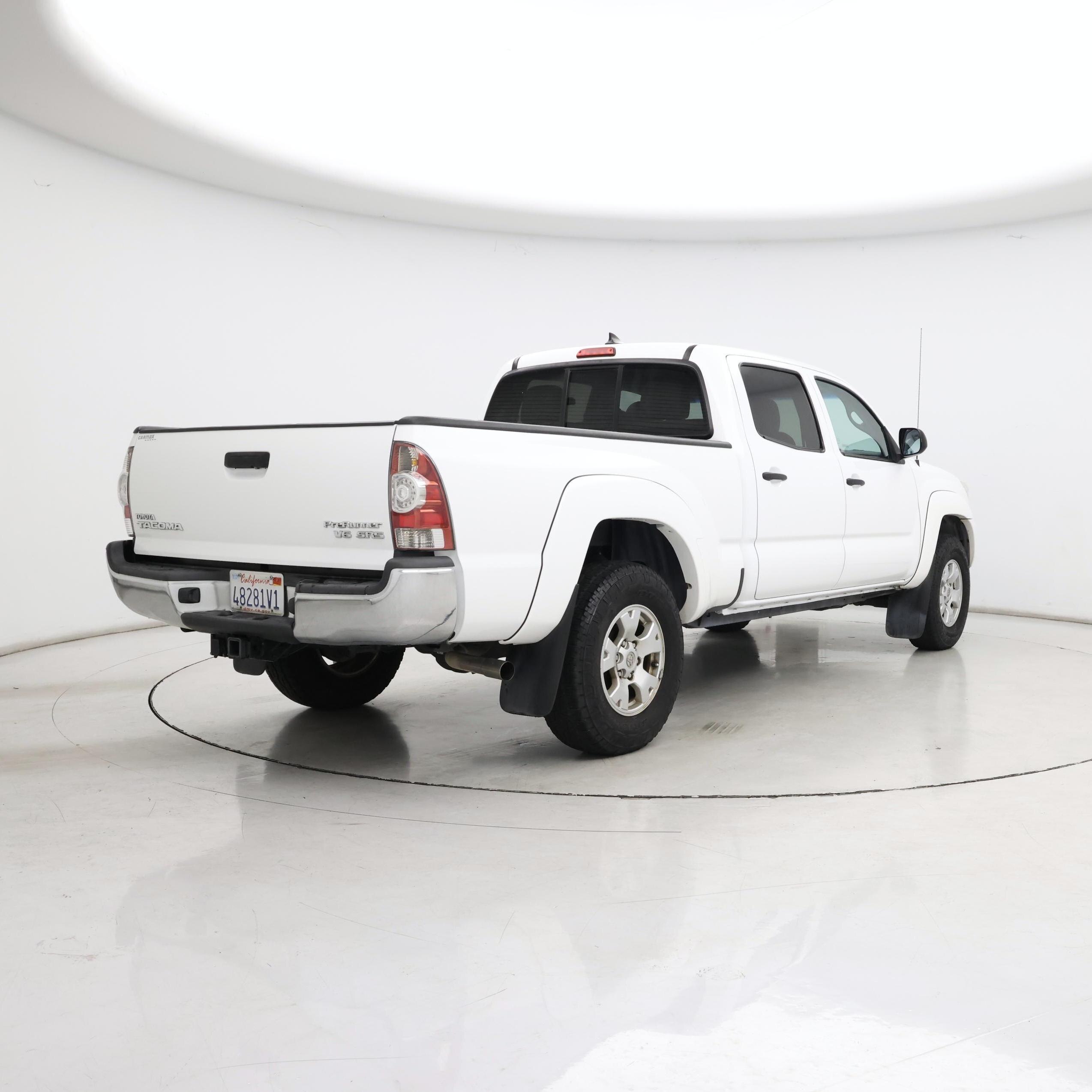 Thumbnail: 2015 Toyota Tacoma - 8