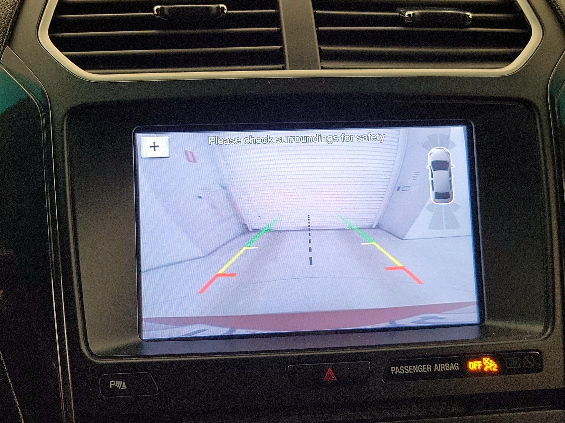 Thumbnail: 2017 Ford Explorer - 15