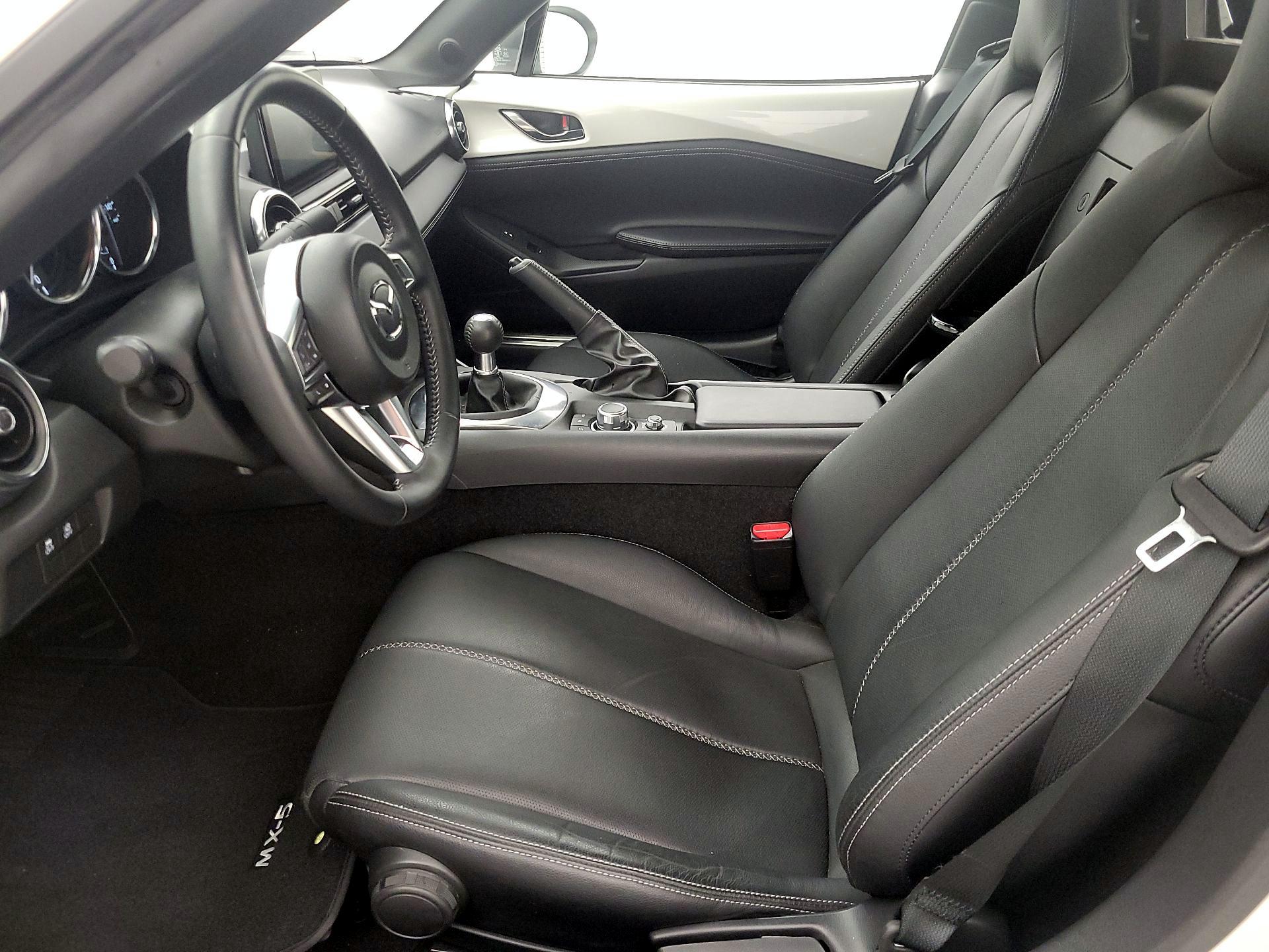 Thumbnail: 2020 Mazda MX-5 Miata - 11