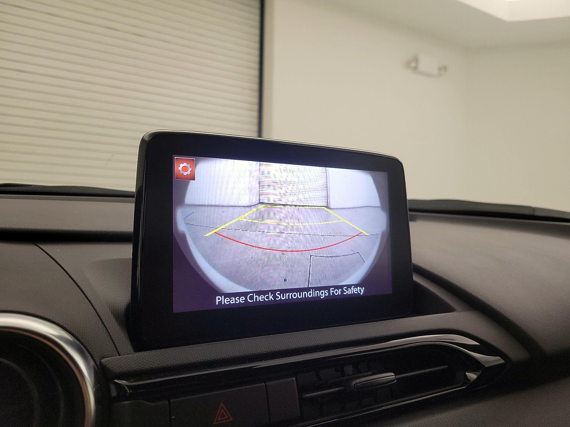 Thumbnail: 2020 Mazda MX-5 Miata - 15