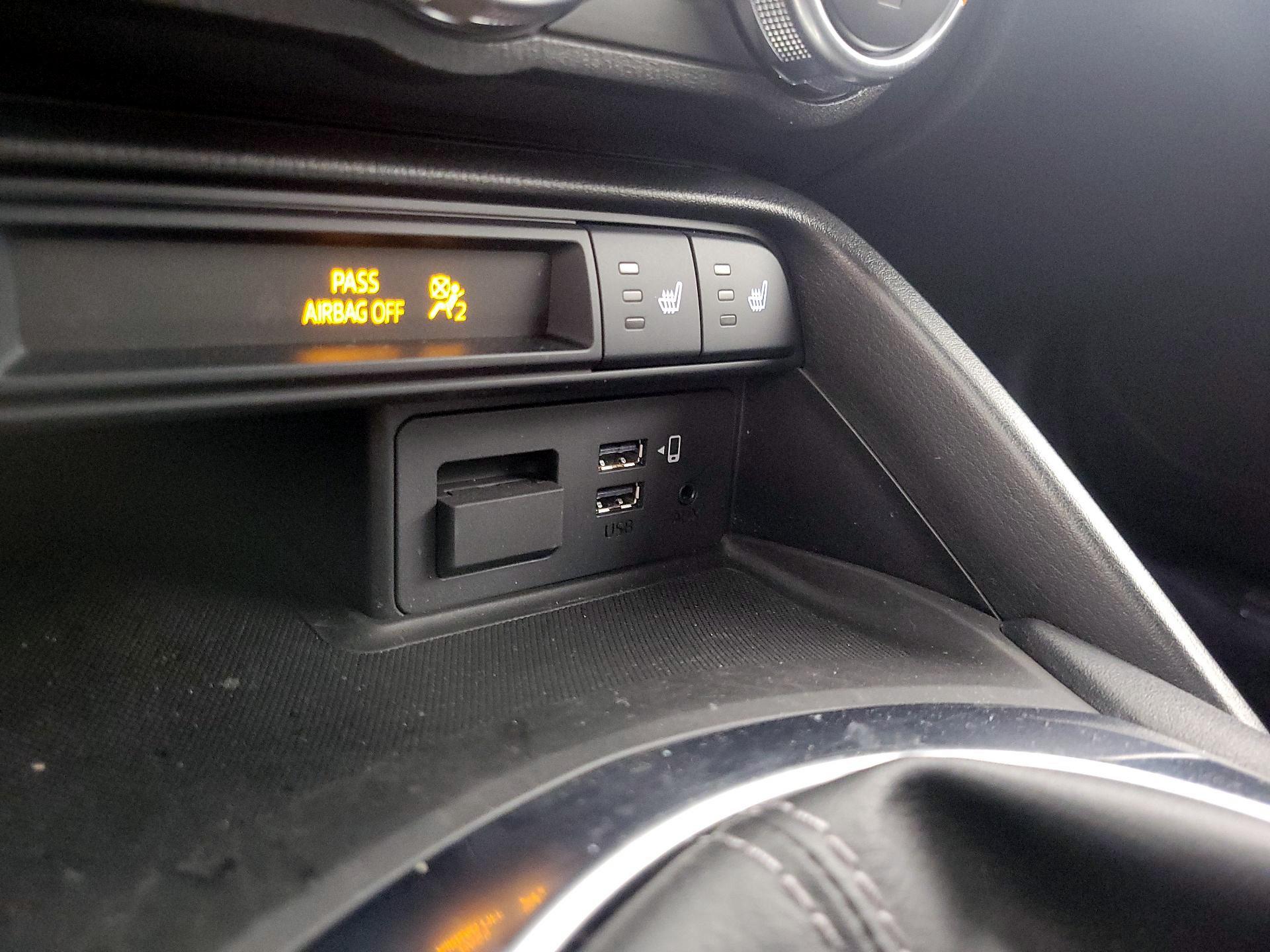 Thumbnail: 2020 Mazda MX-5 Miata - 19