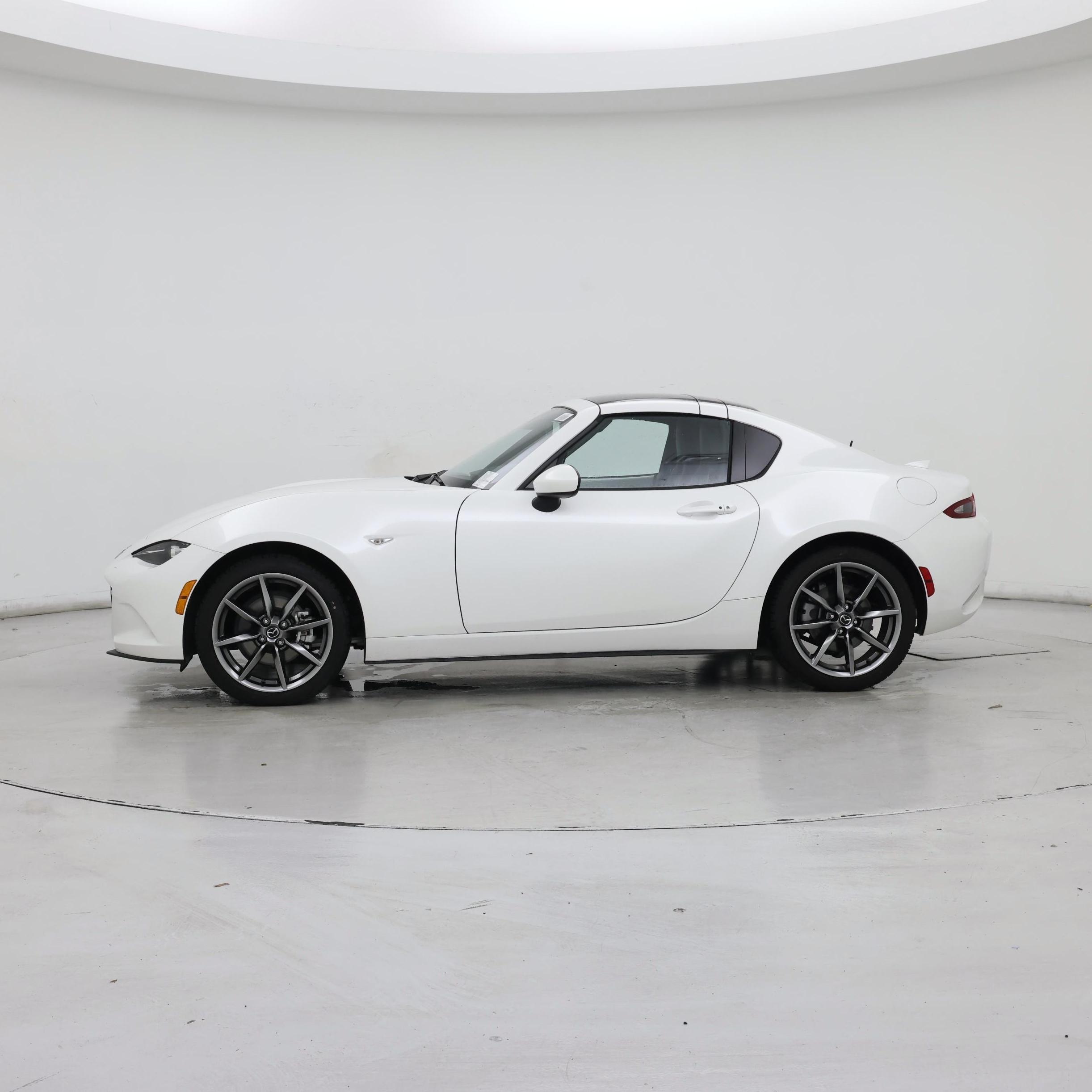 Thumbnail: 2020 Mazda MX-5 Miata - 3