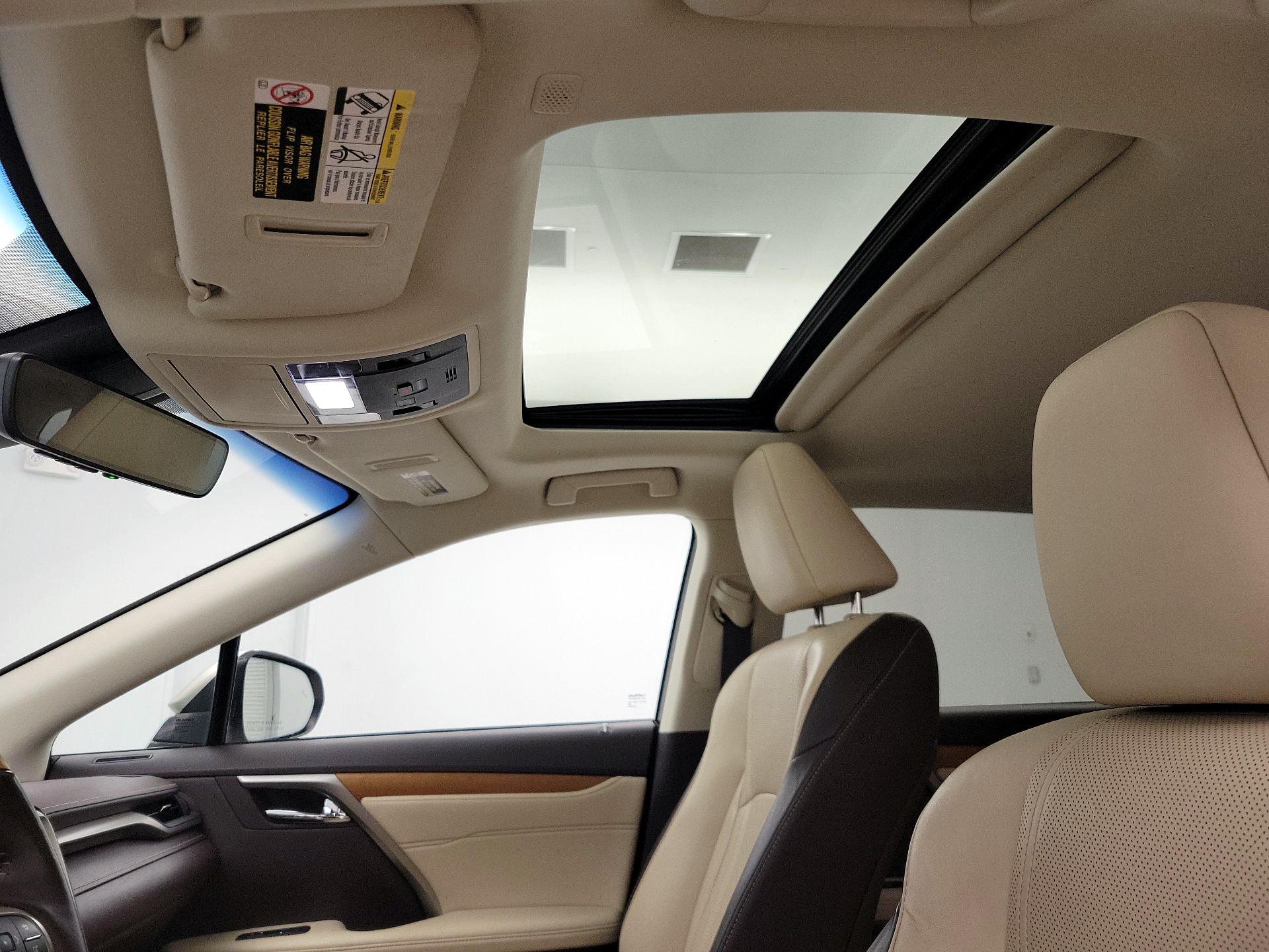 Thumbnail: 2018 Lexus RX - 19