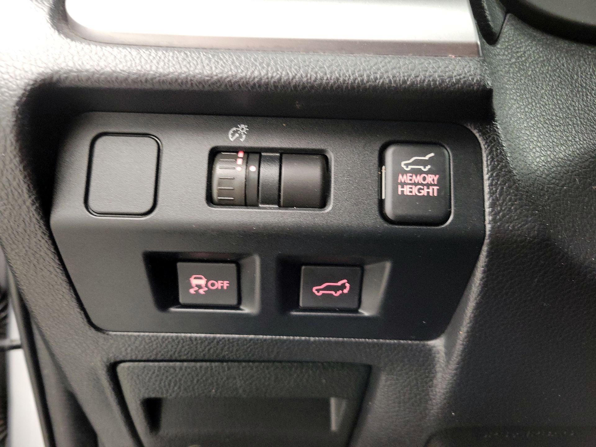 Thumbnail: 2015 Subaru Forester - 13