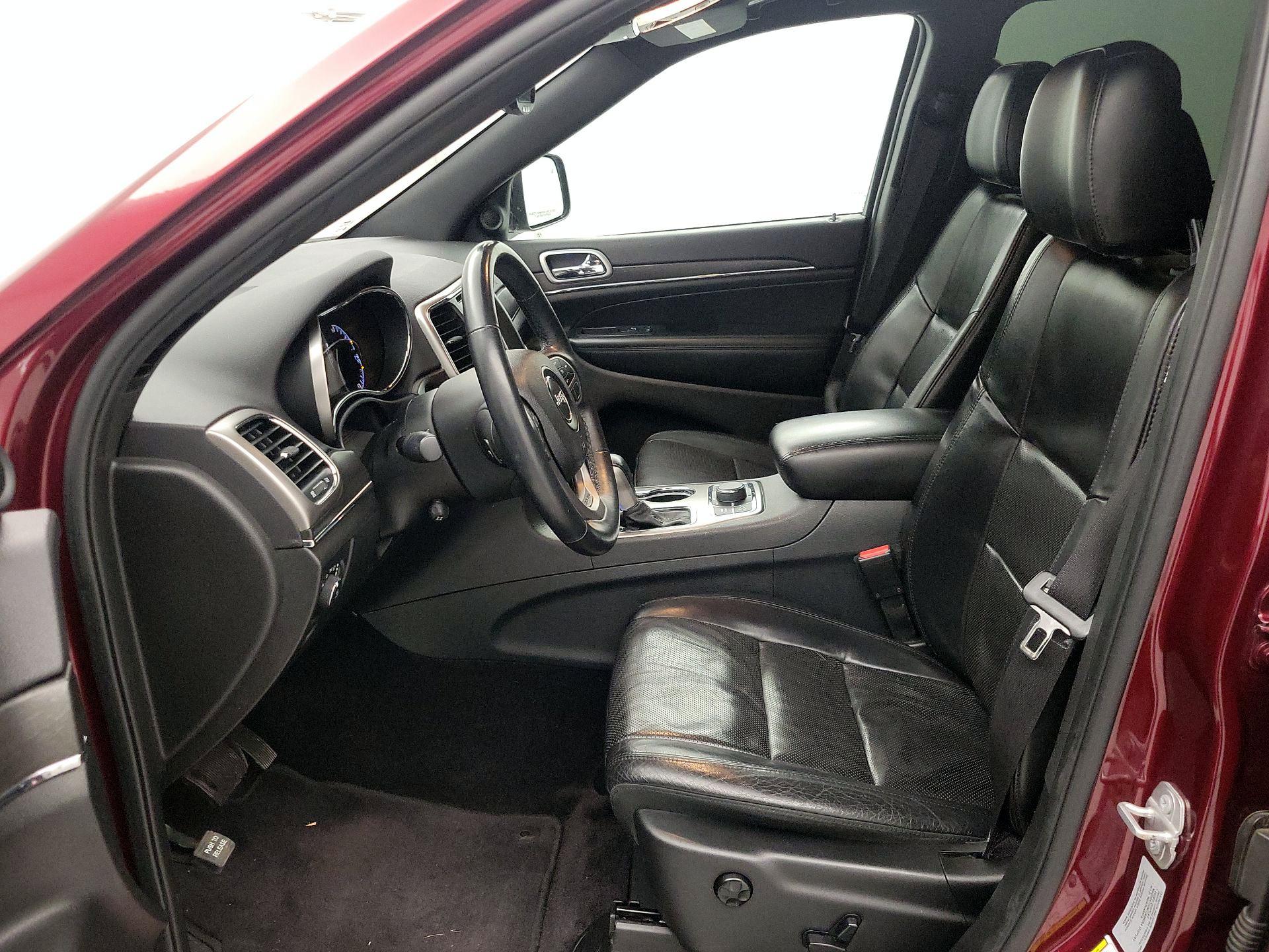 Thumbnail: 2018 Jeep Grand Cherokee - 11