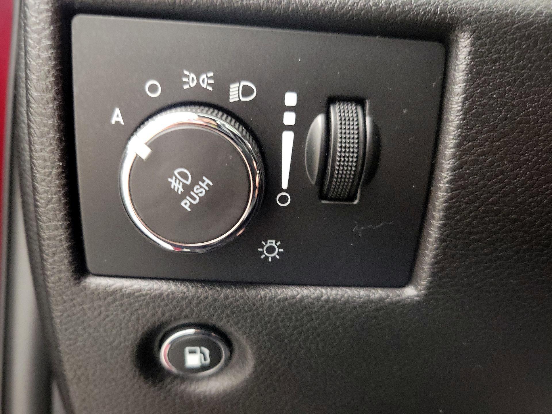 Thumbnail: 2018 Jeep Grand Cherokee - 13